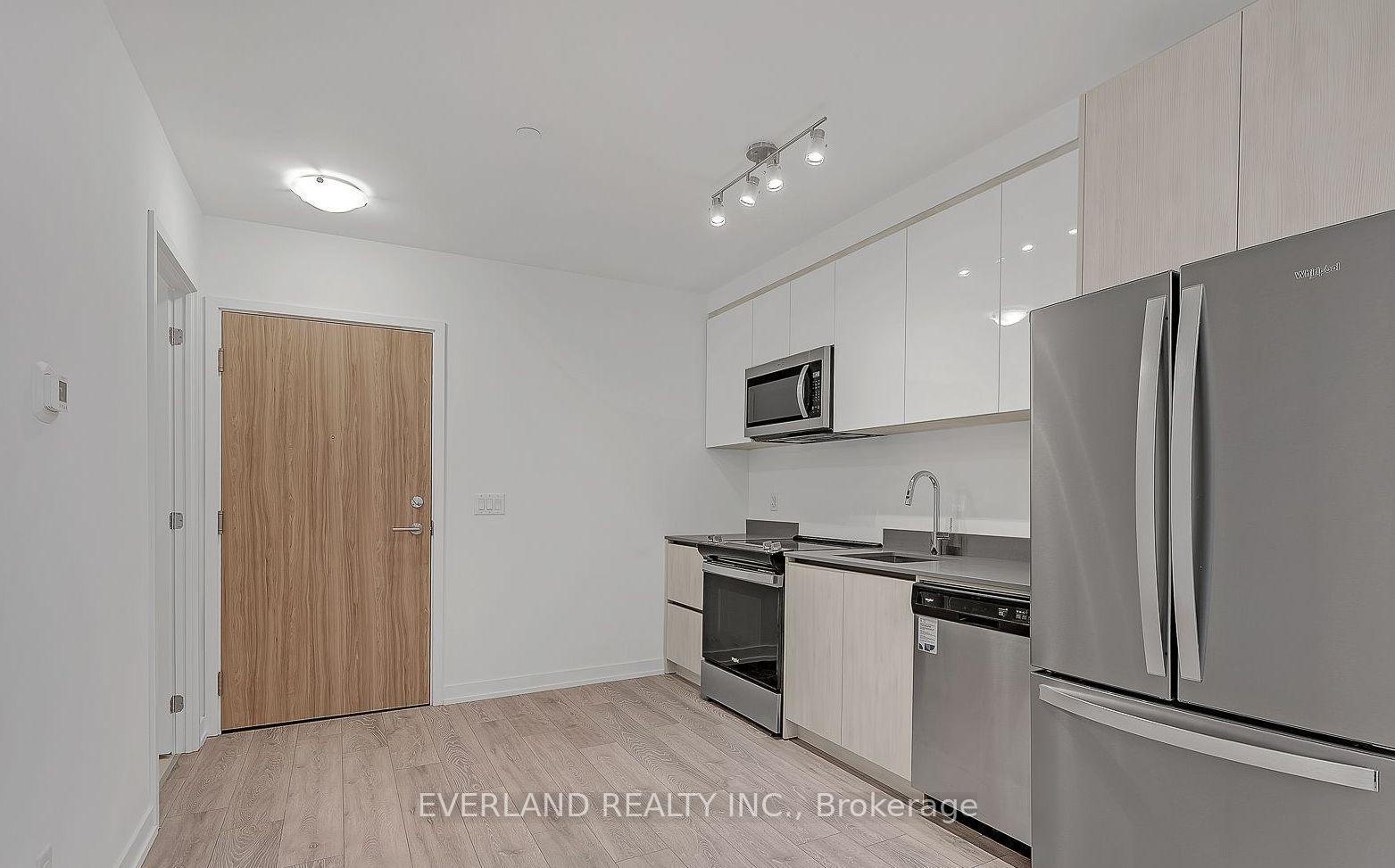 Photo 6 of Unit 304, 3100 Keele Street, North York, Downsview-Roding-CFB — HOMEH