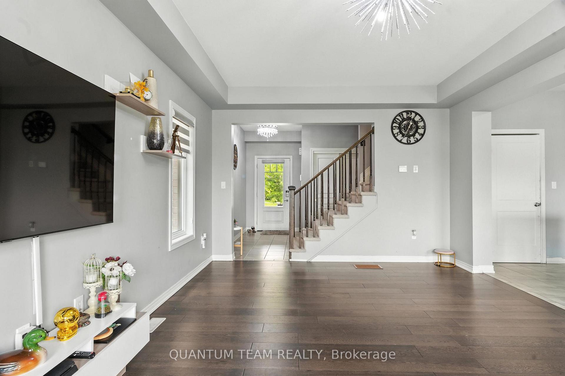 Photo 9 of 6159 Eaglewood Drive, Niagara Falls, Oldfield — HOMEH