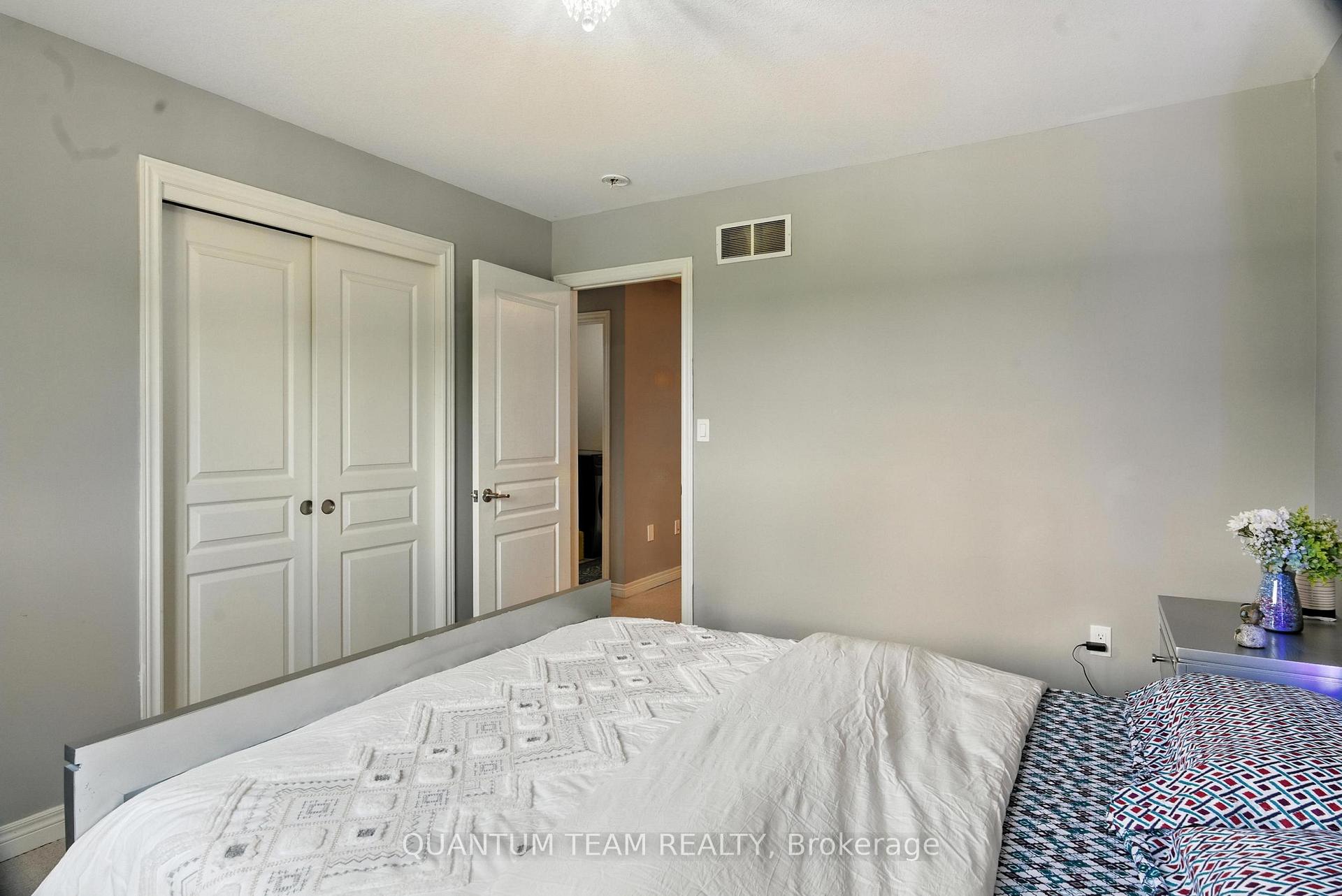 Photo 23 of 6159 Eaglewood Drive, Niagara Falls, Oldfield — HOMEH
