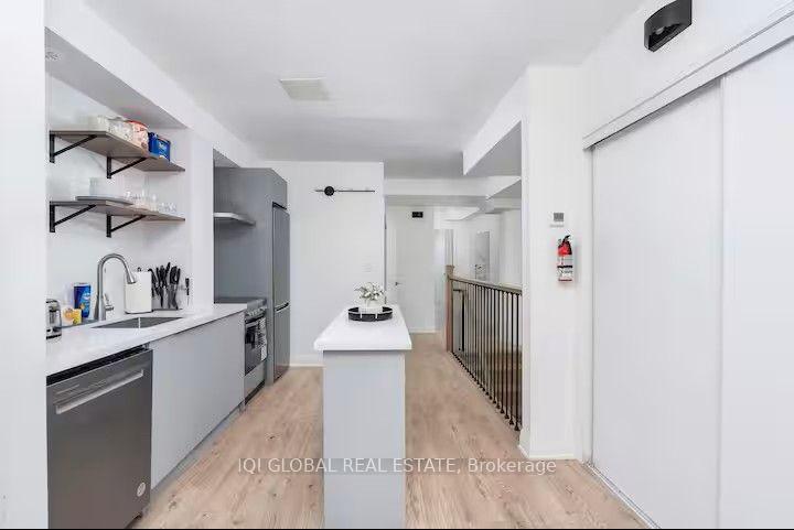 Photo 4 of Unit 2nd Floor, 525 Ossington Avenue, Toronto, Trinity-Bellwoods — HOMEH