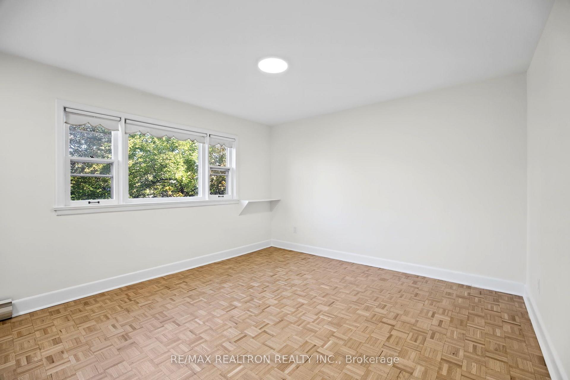 Photo 10 of 26 Shelborne Avenue, Toronto, Bedford Park-Nortown — HOMEH