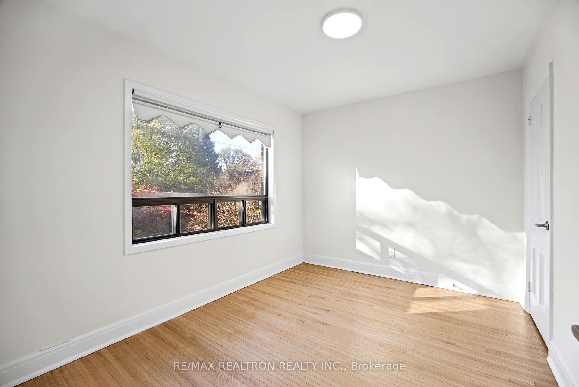 Photo 11 of 26 Shelborne Avenue, Toronto, Bedford Park-Nortown — HOMEH