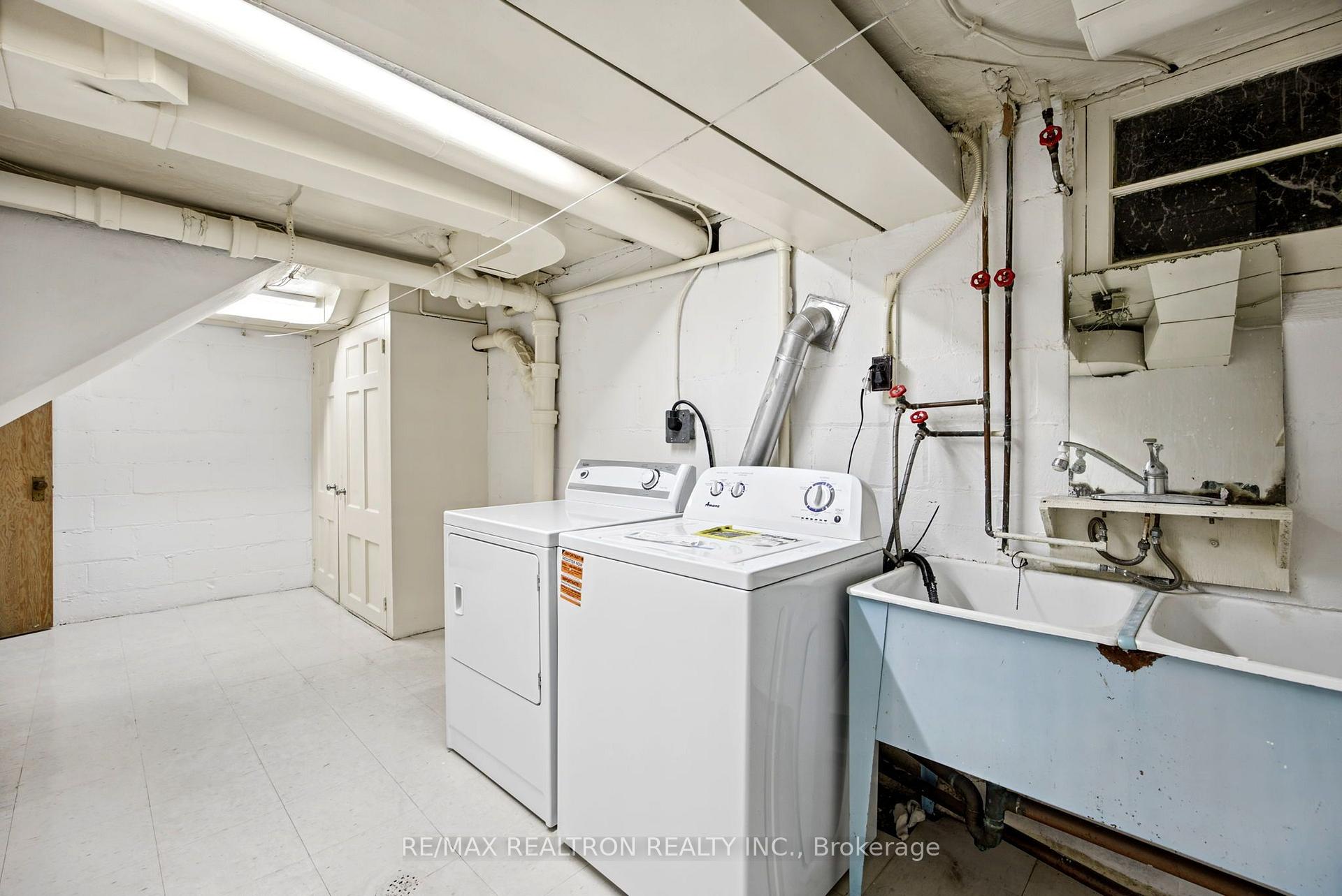 Photo 13 of 26 Shelborne Avenue, Toronto, Bedford Park-Nortown — HOMEH