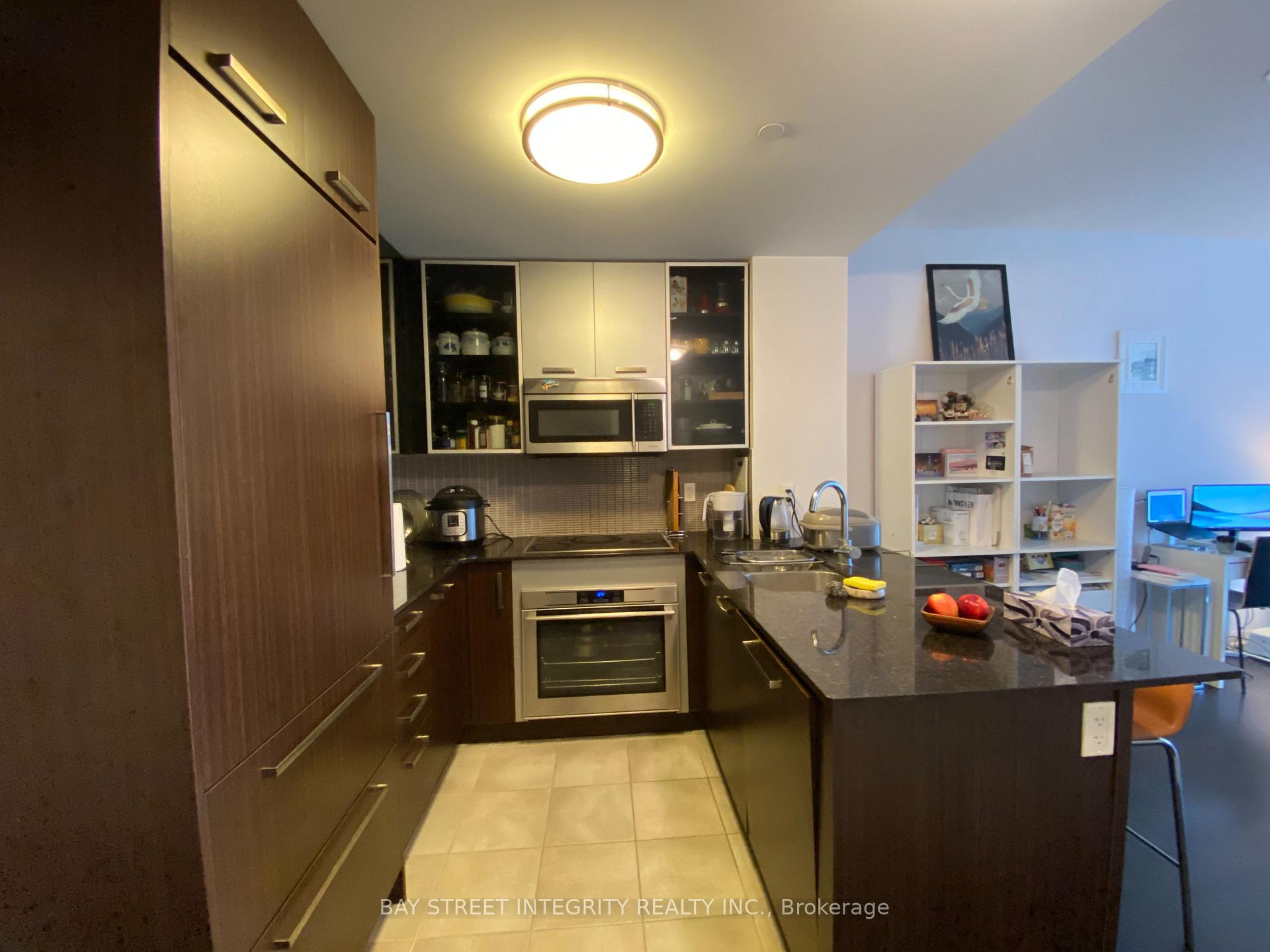 Photo 3 of Unit 307, 5168 Yonge Street, North York, Willowdale West — HOMEH