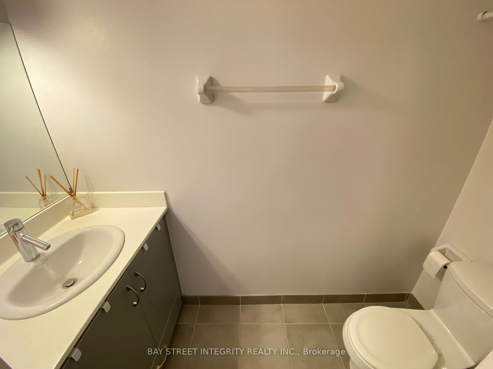 Photo 11 of Unit 307, 5168 Yonge Street, North York, Willowdale West — HOMEH