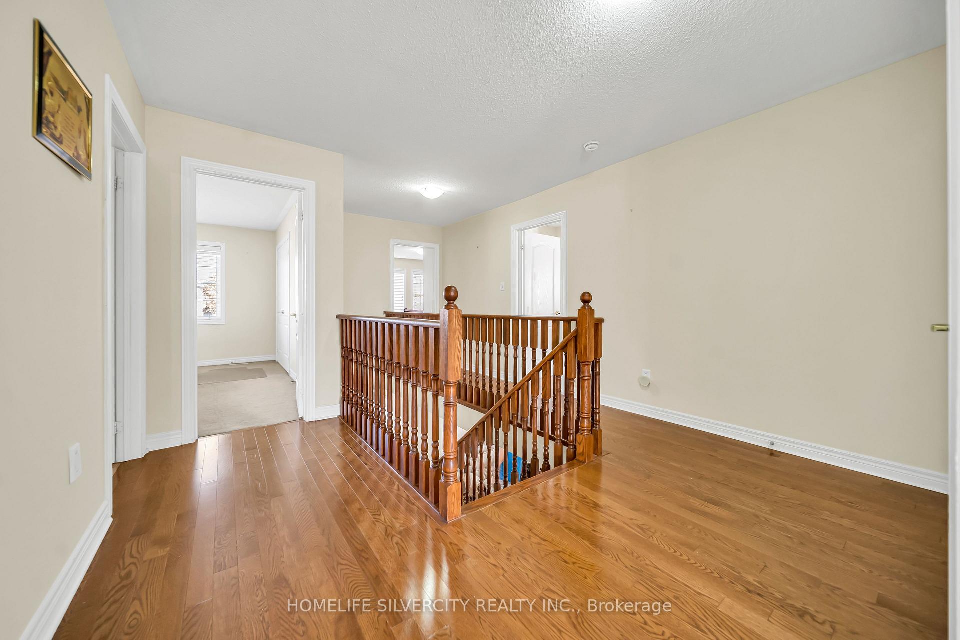 Photo 20 of 70 Appleaire Crescent, Brampton, Sandringham-Wellington — HOMEH