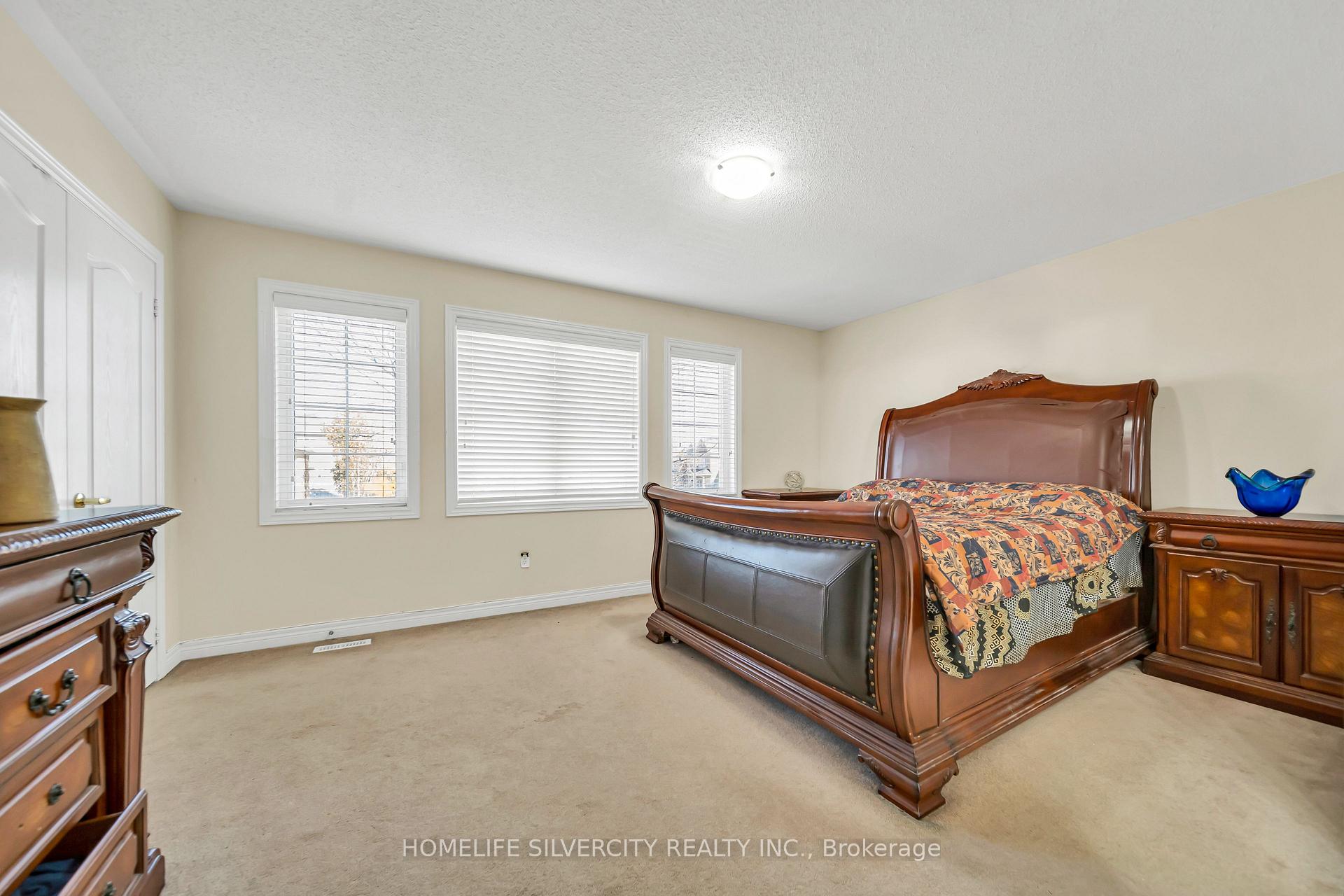 Photo 26 of 70 Appleaire Crescent, Brampton, Sandringham-Wellington — HOMEH