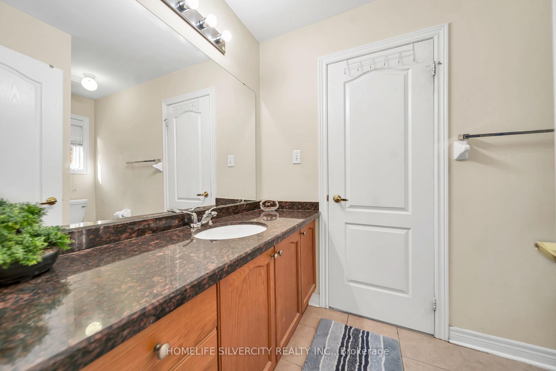Photo 27 of 70 Appleaire Crescent, Brampton, Sandringham-Wellington — HOMEH