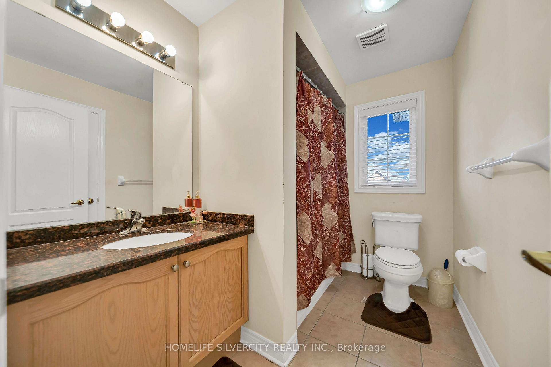 Photo 29 of 70 Appleaire Crescent, Brampton, Sandringham-Wellington — HOMEH