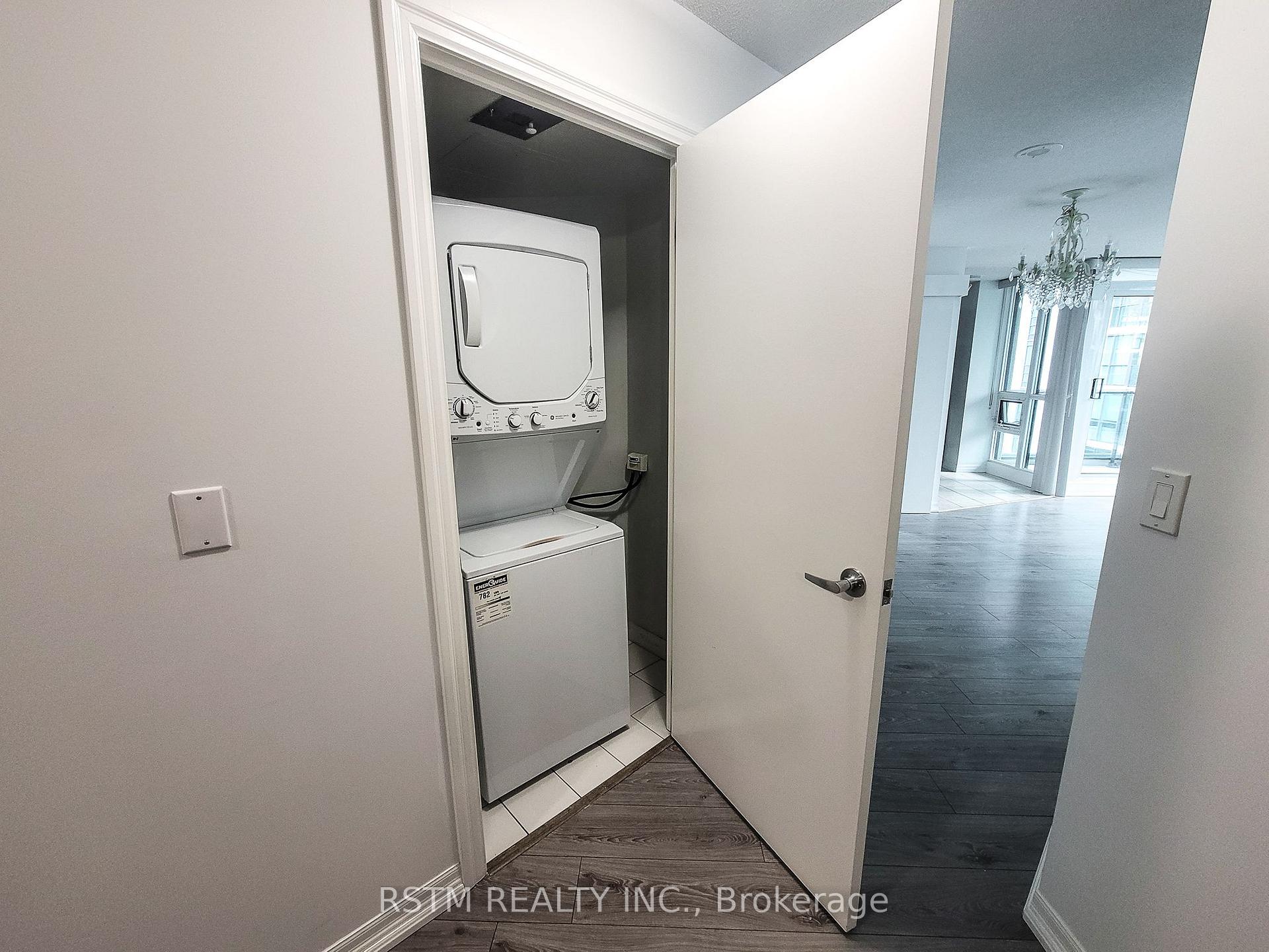 Photo 4 of Unit 710, 12 Yonge Street, Toronto, Waterfront Communities — HOMEH