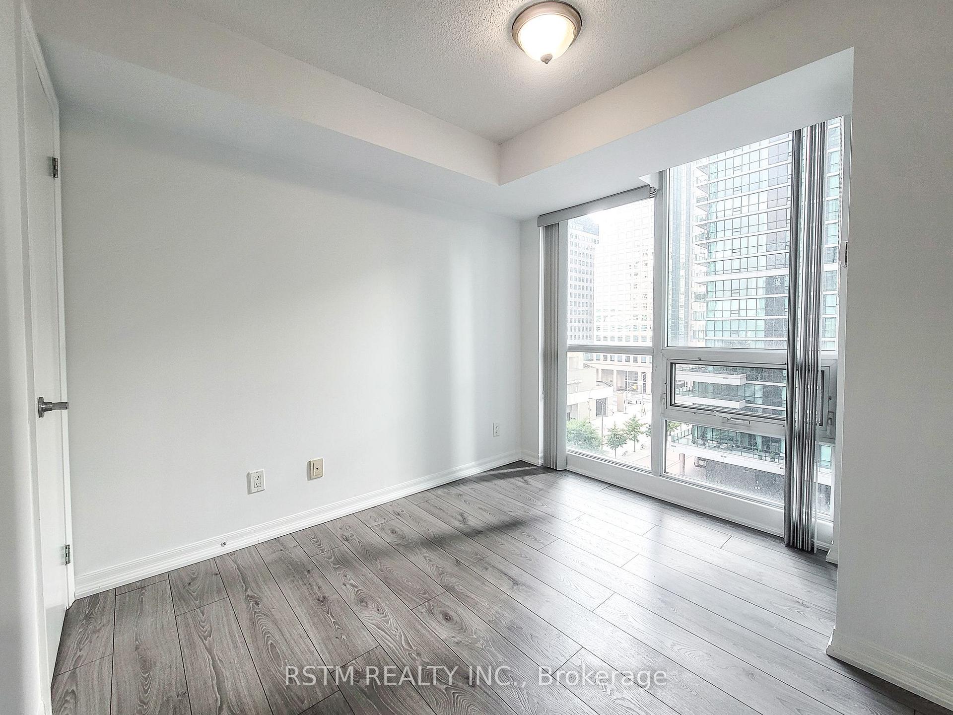 Photo 6 of Unit 710, 12 Yonge Street, Toronto, Waterfront Communities — HOMEH