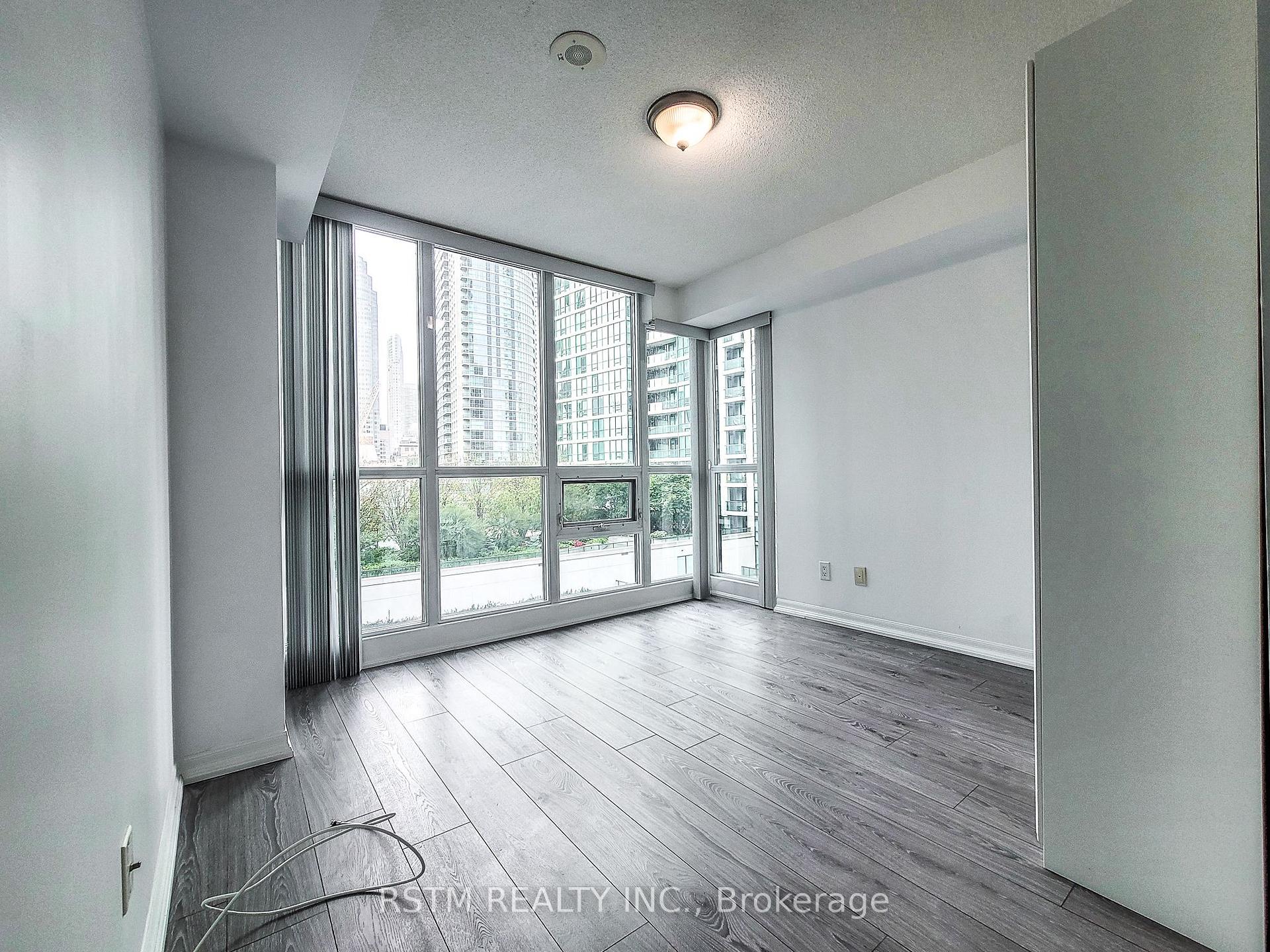 Photo 13 of Unit 710, 12 Yonge Street, Toronto, Waterfront Communities — HOMEH