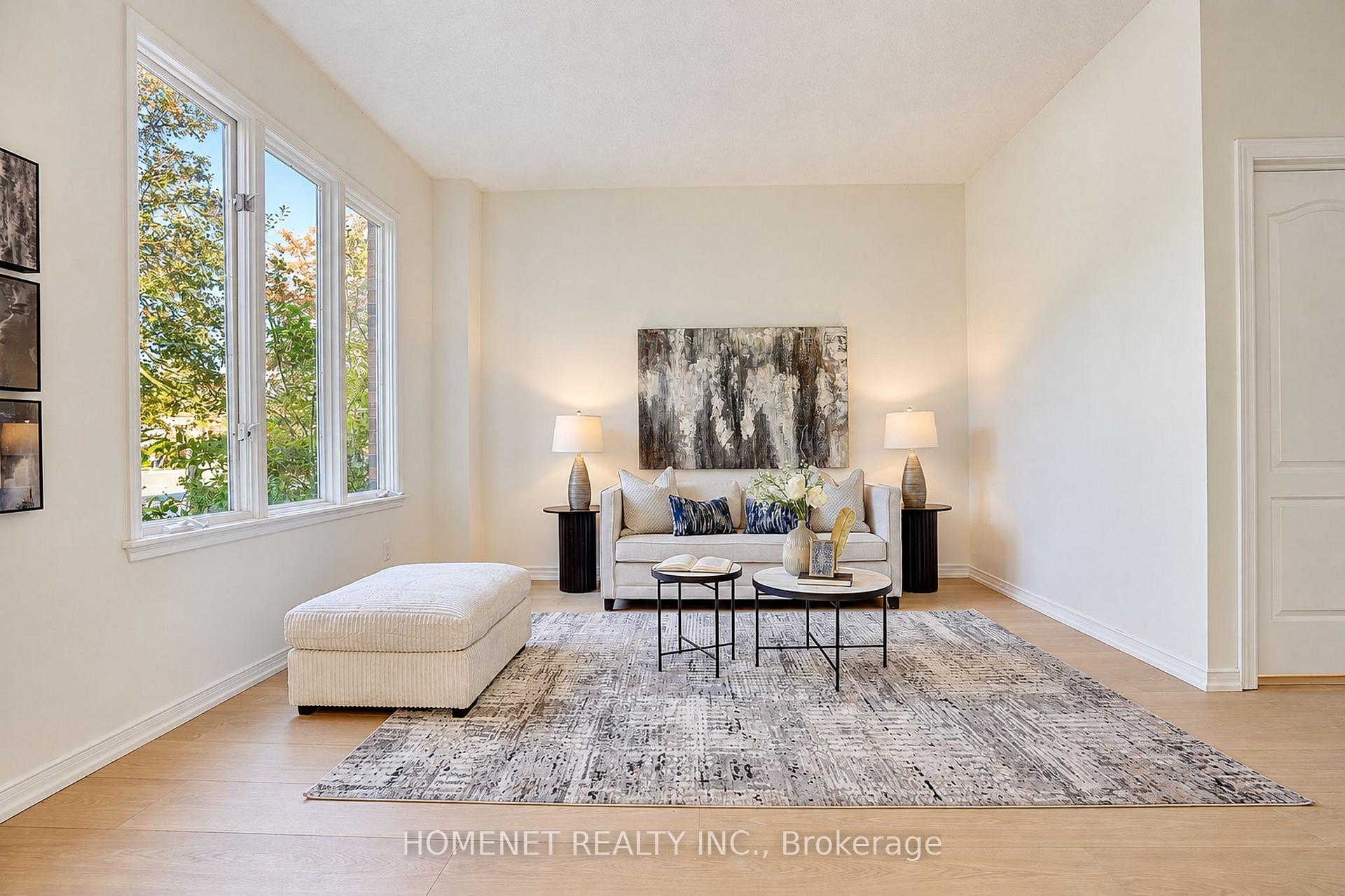 Photo 10 of 529 Carlton Road, Markham, Unionville — HOMEH