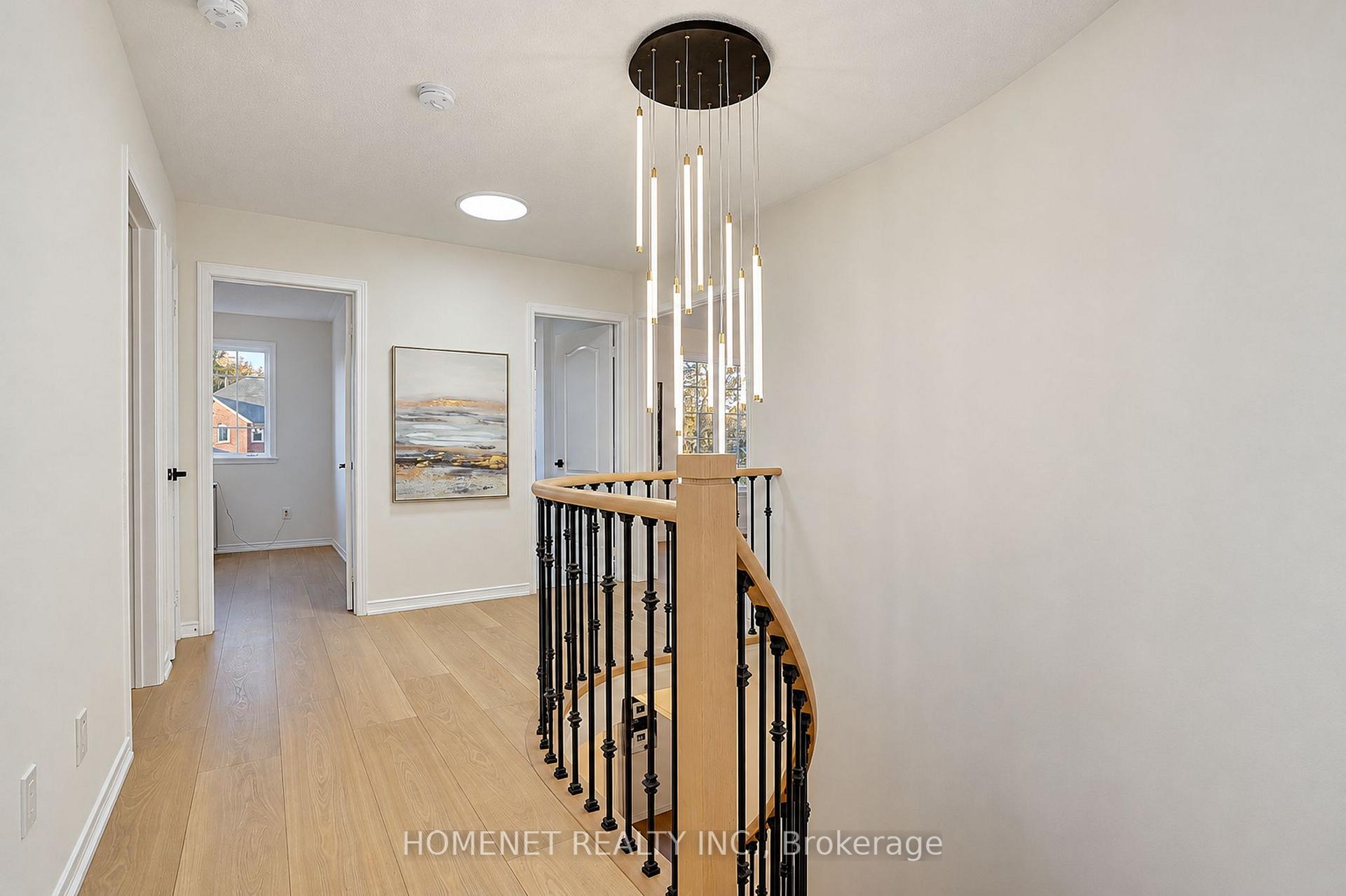 Photo 13 of 529 Carlton Road, Markham, Unionville — HOMEH