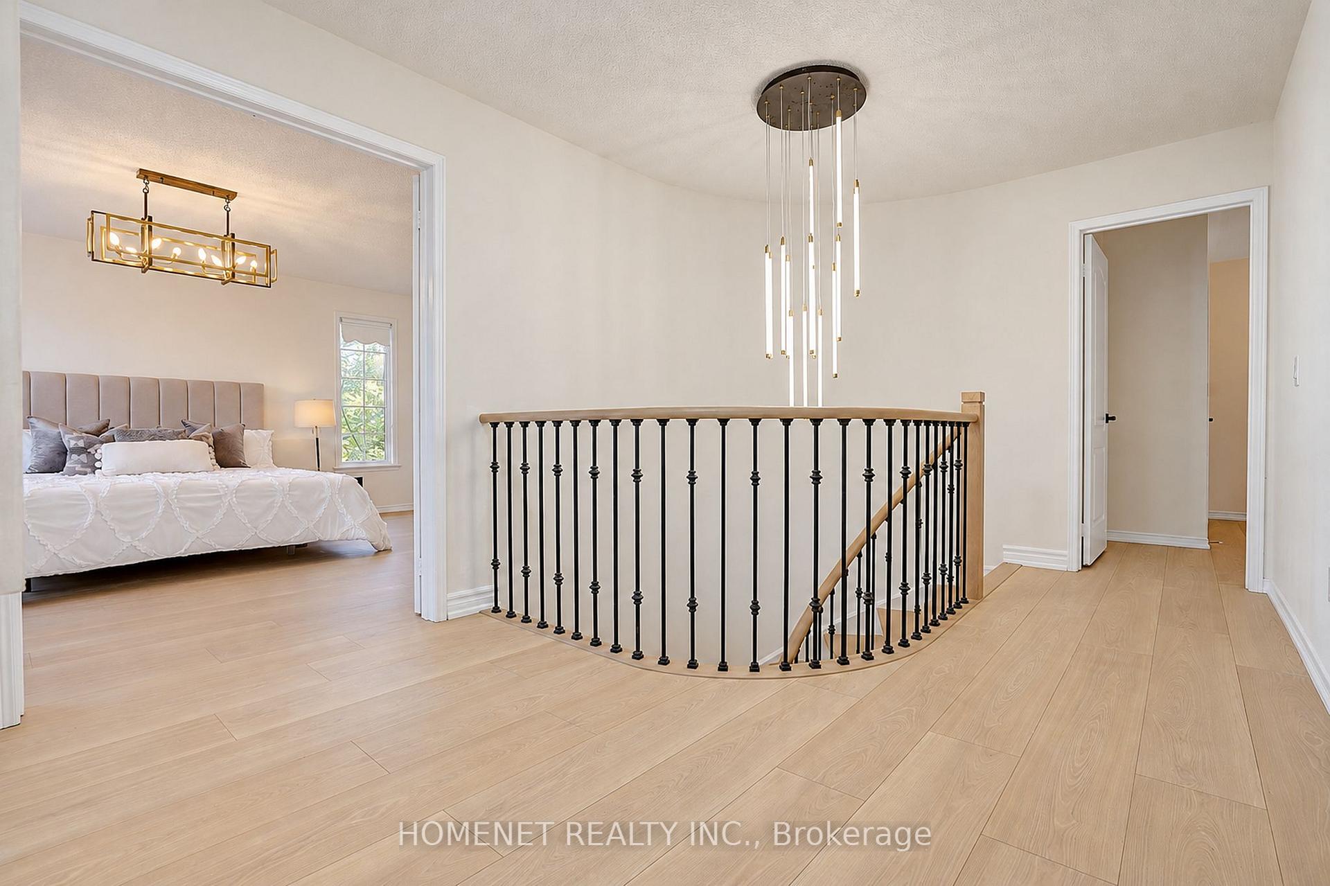Photo 14 of 529 Carlton Road, Markham, Unionville — HOMEH