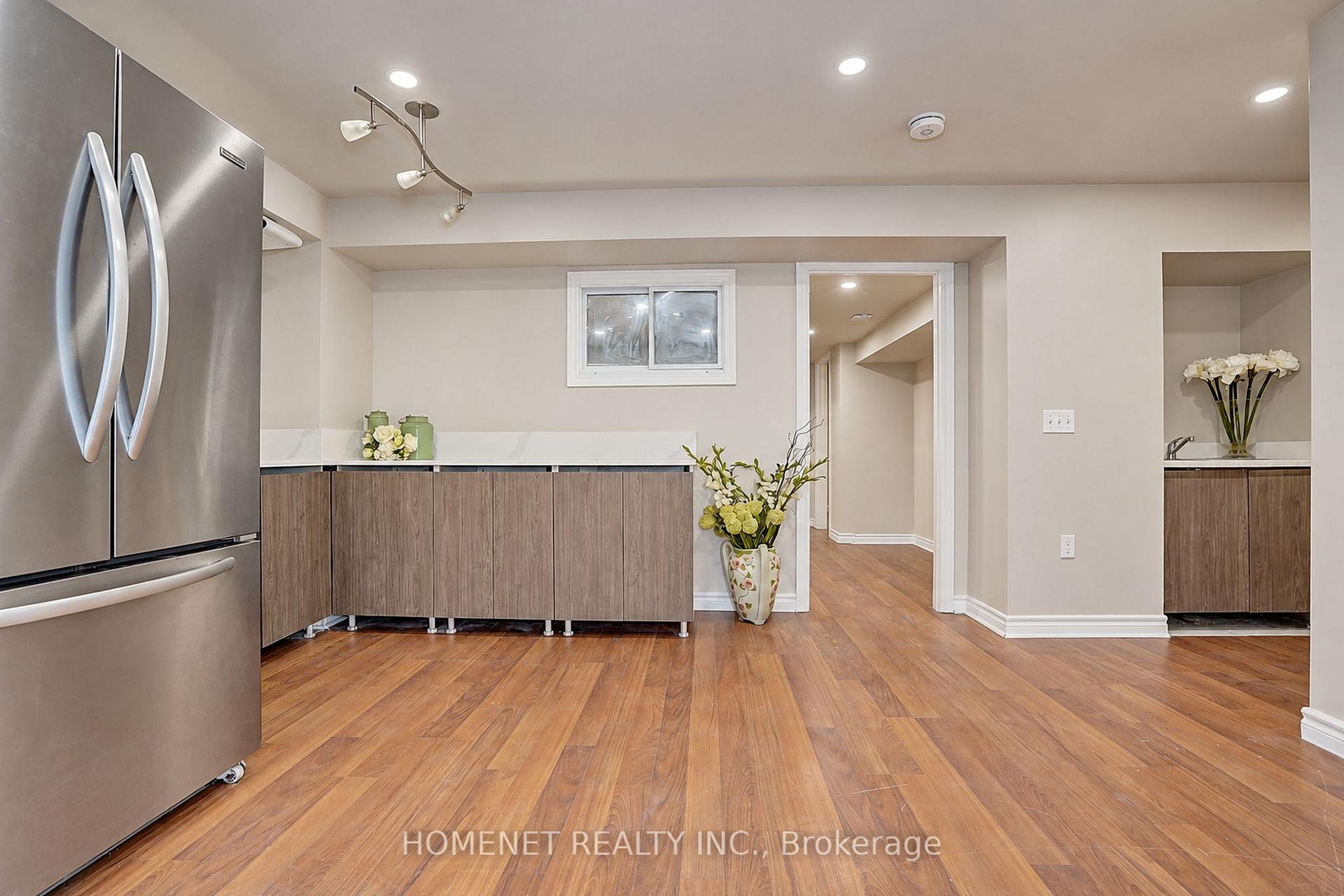 Photo 27 of 529 Carlton Road, Markham, Unionville — HOMEH