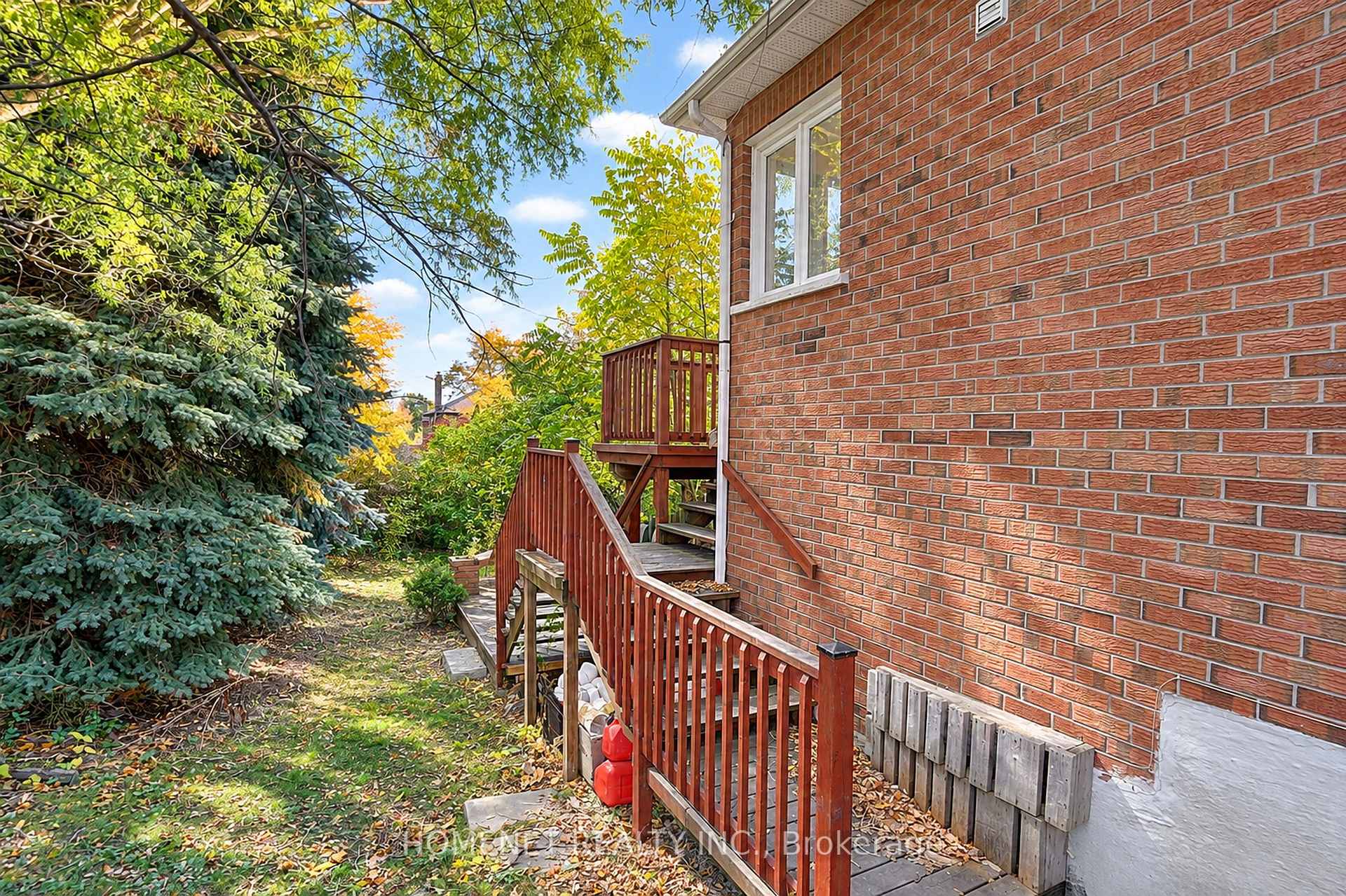 Photo 34 of 529 Carlton Road, Markham, Unionville — HOMEH