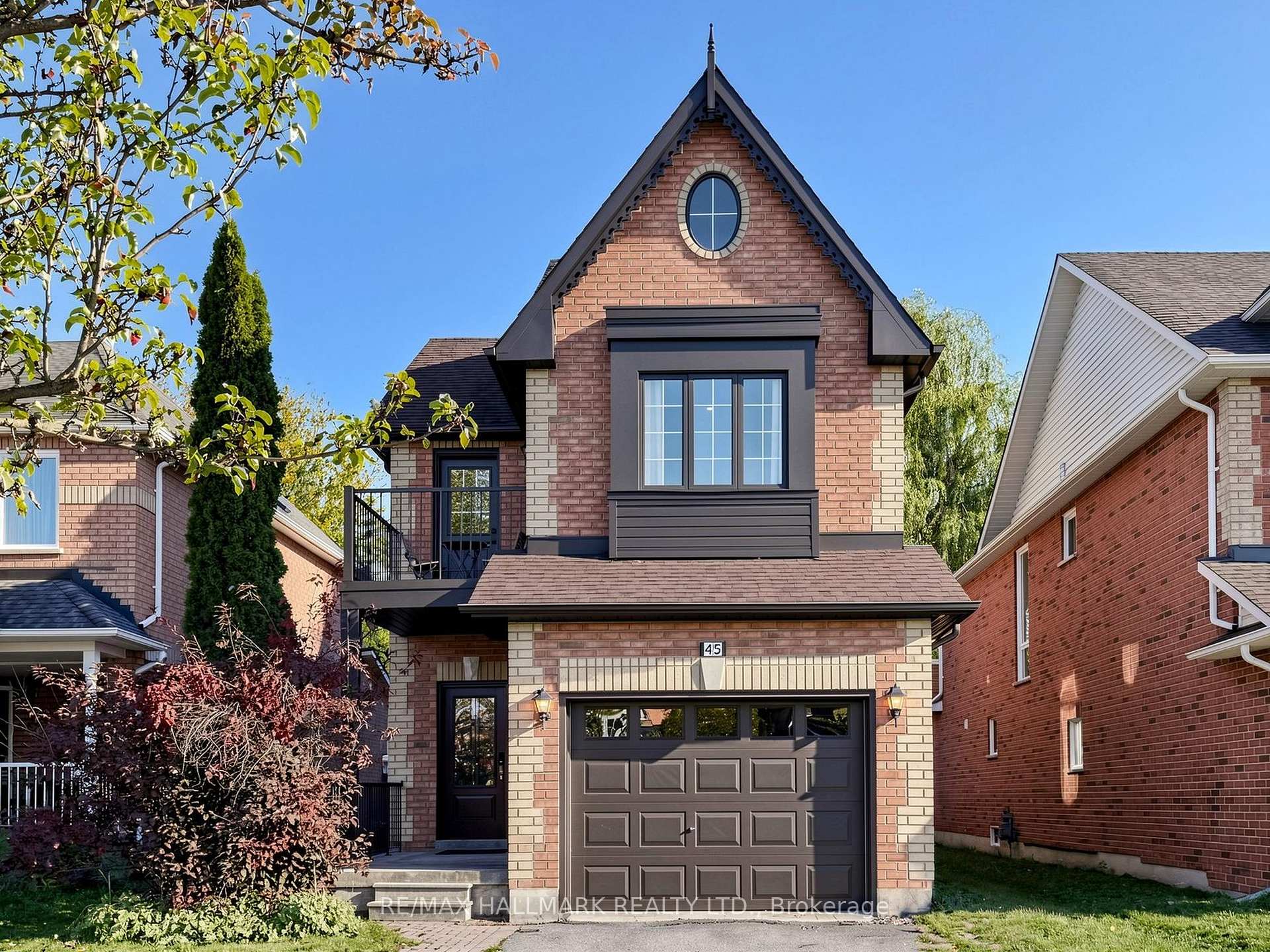 Photo 1 of 45 Colonial Crescent, Richmond Hill, Oak Ridges Lake Wilcox — HOMEH