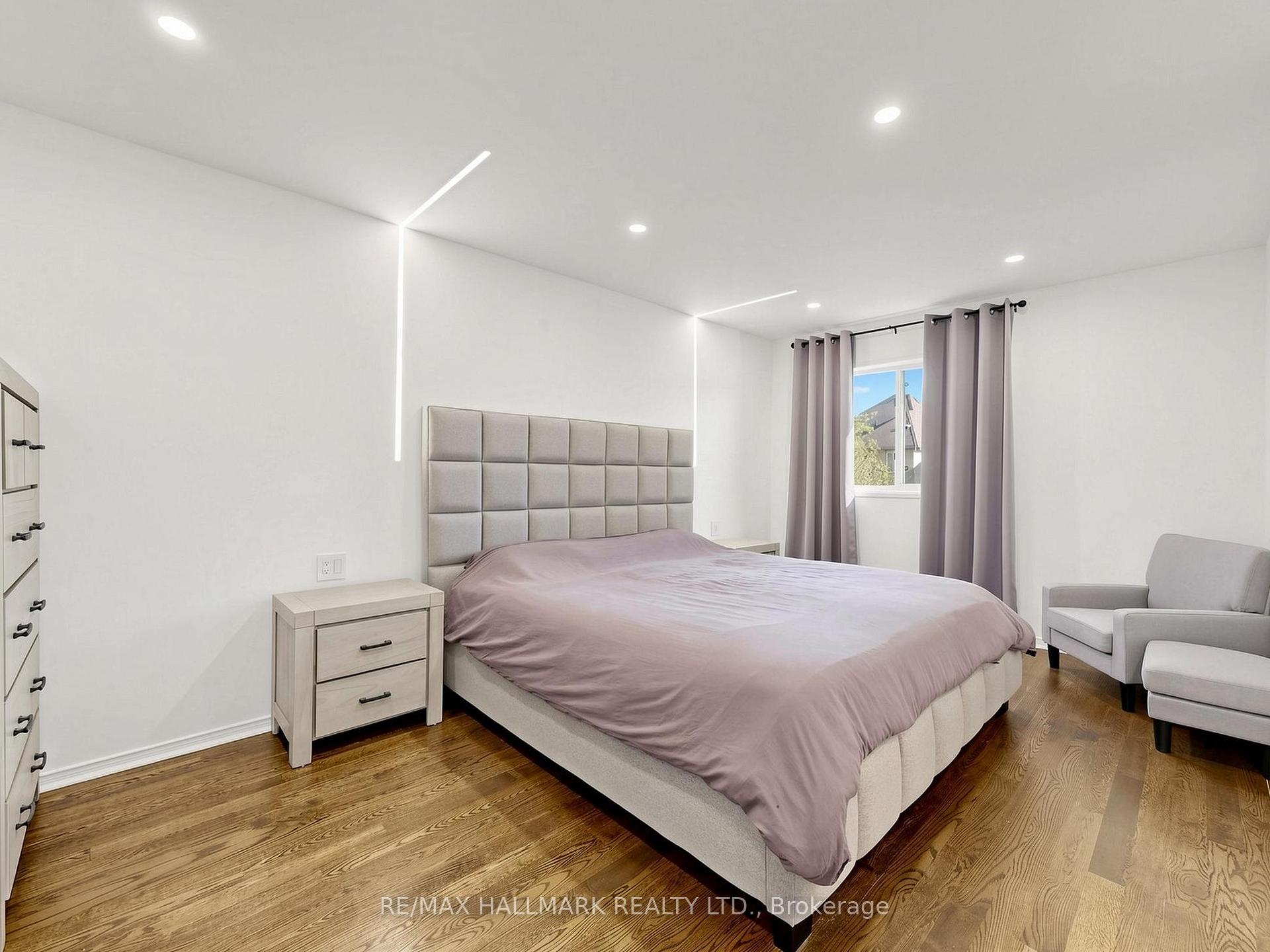 Photo 30 of 45 Colonial Crescent, Richmond Hill, Oak Ridges Lake Wilcox — HOMEH