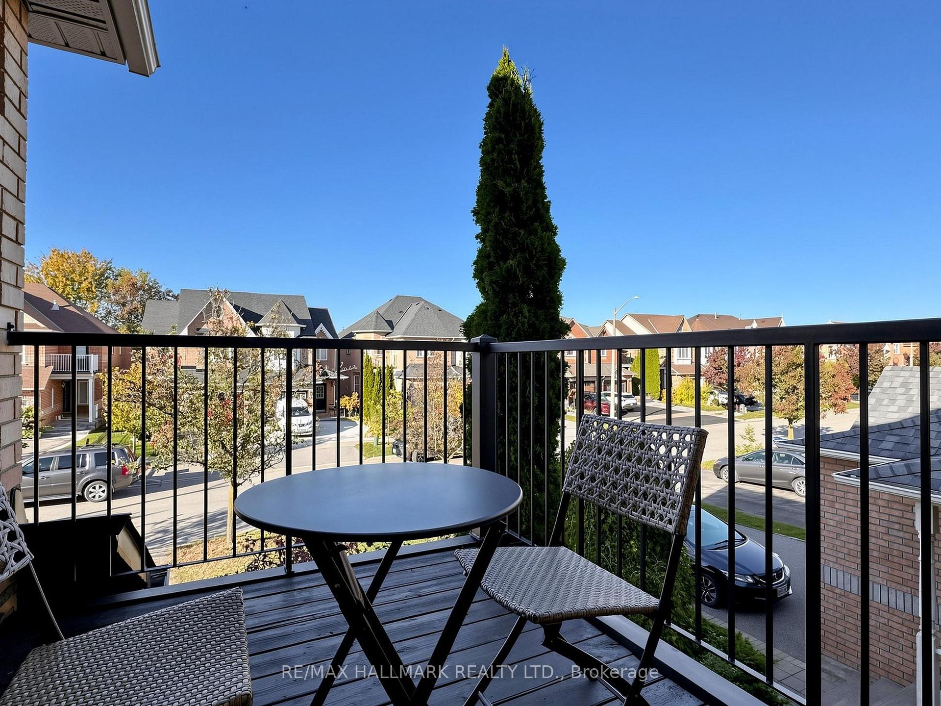 Photo 35 of 45 Colonial Crescent, Richmond Hill, Oak Ridges Lake Wilcox — HOMEH