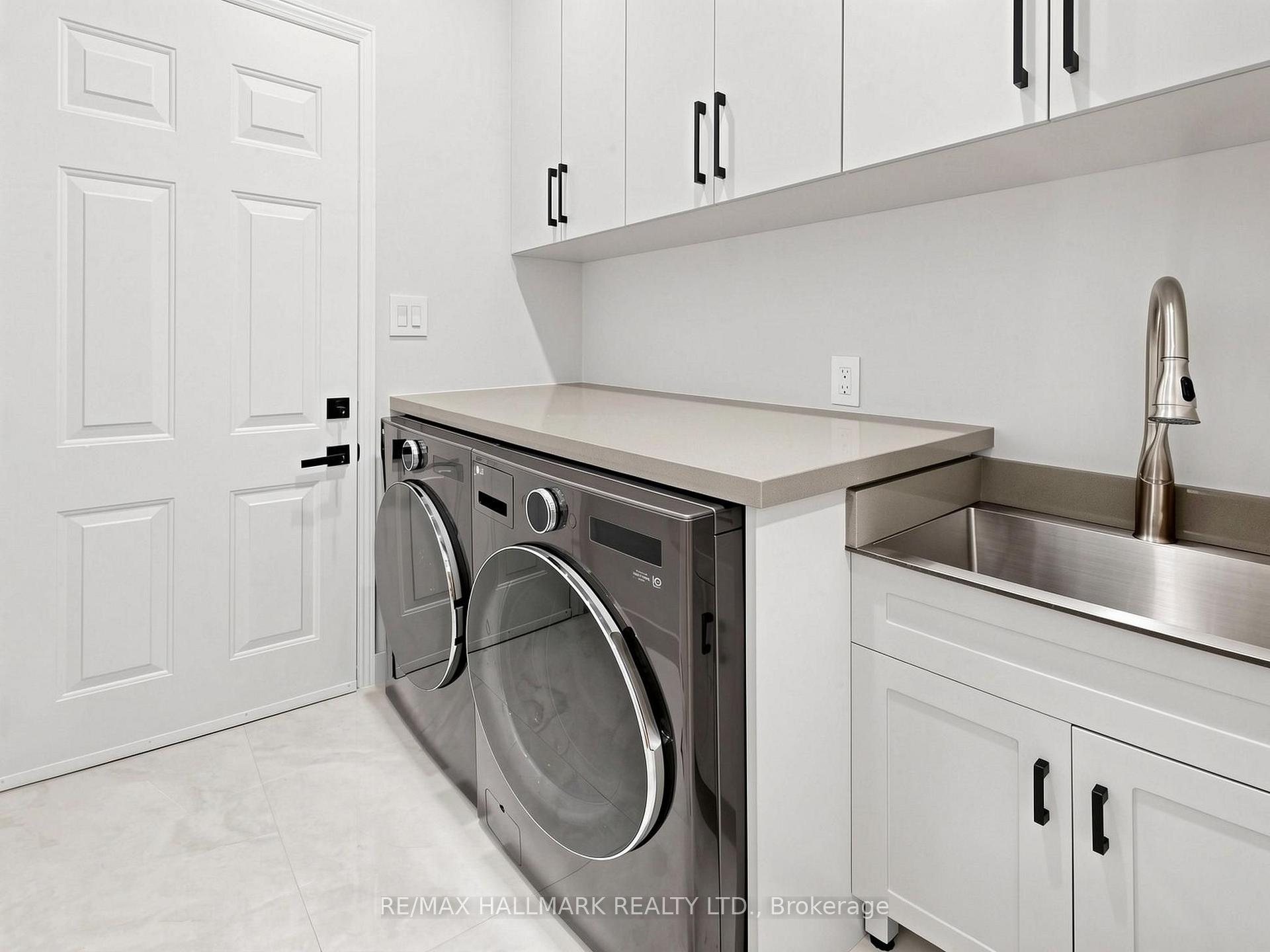 Photo 38 of 45 Colonial Crescent, Richmond Hill, Oak Ridges Lake Wilcox — HOMEH