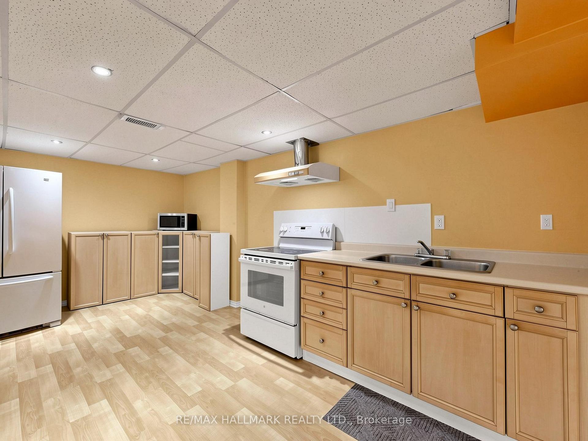 Photo 41 of 45 Colonial Crescent, Richmond Hill, Oak Ridges Lake Wilcox — HOMEH