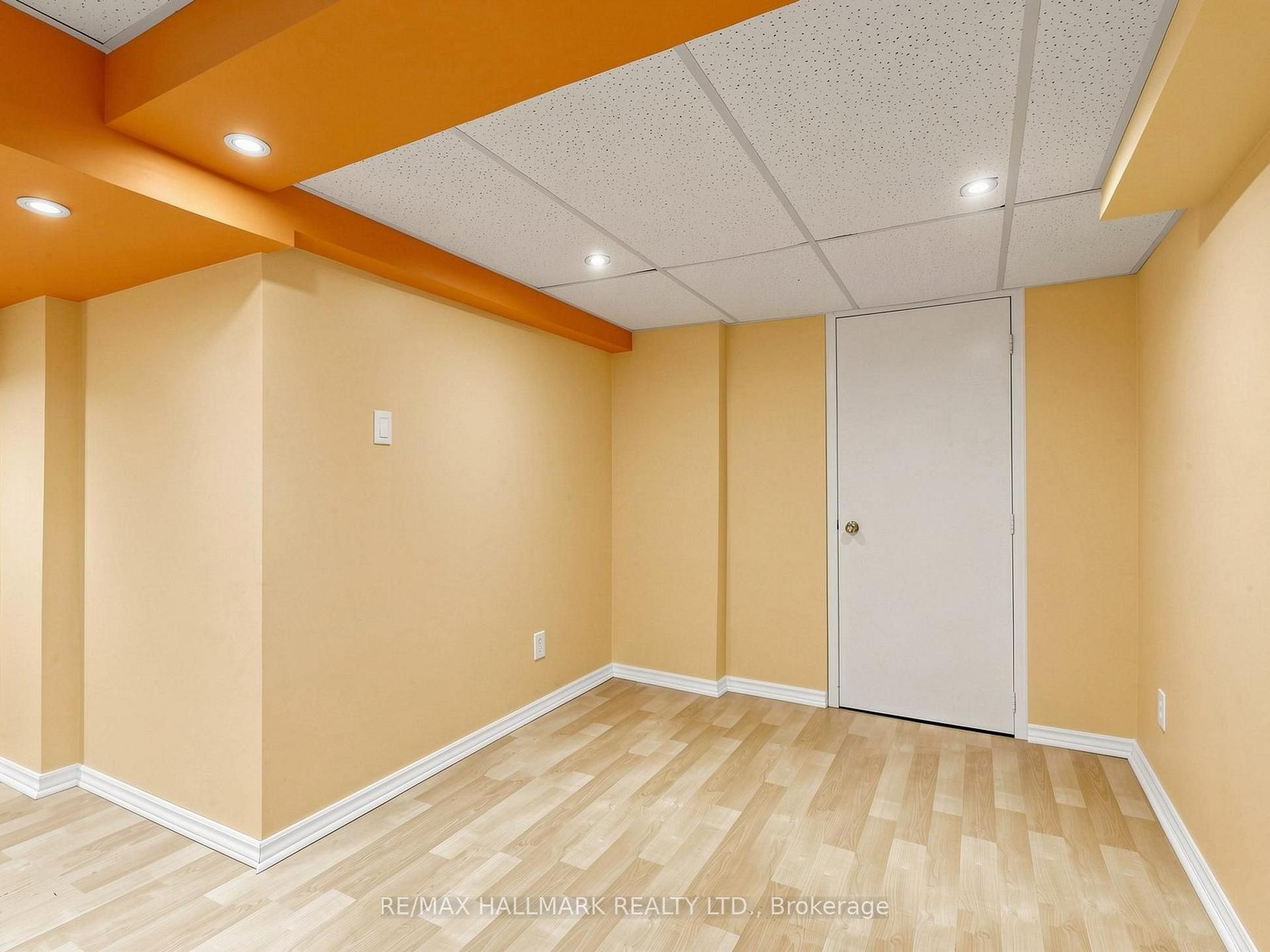 Photo 42 of 45 Colonial Crescent, Richmond Hill, Oak Ridges Lake Wilcox — HOMEH