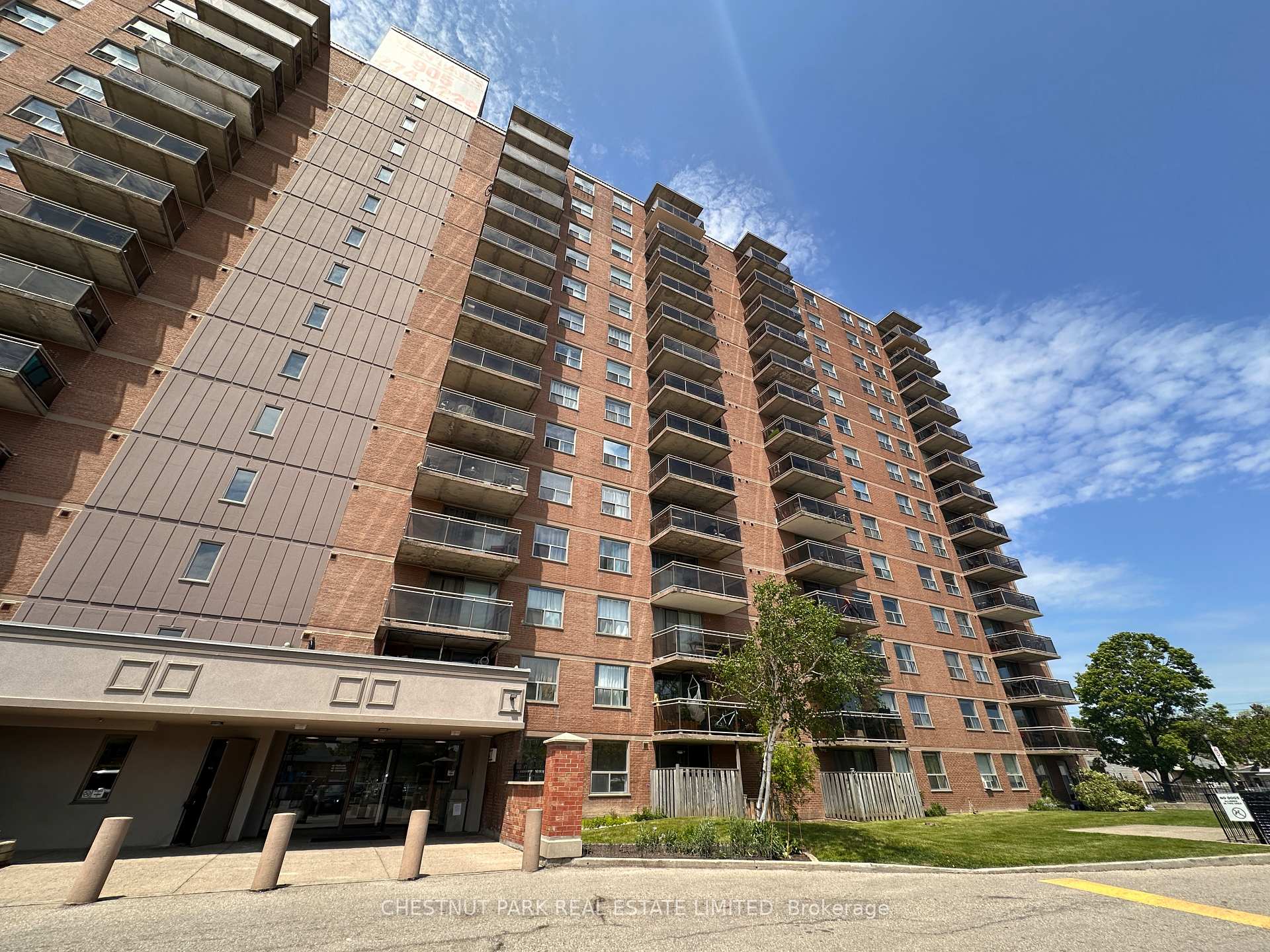 Photo of Unit 109, 1060 Caven Street