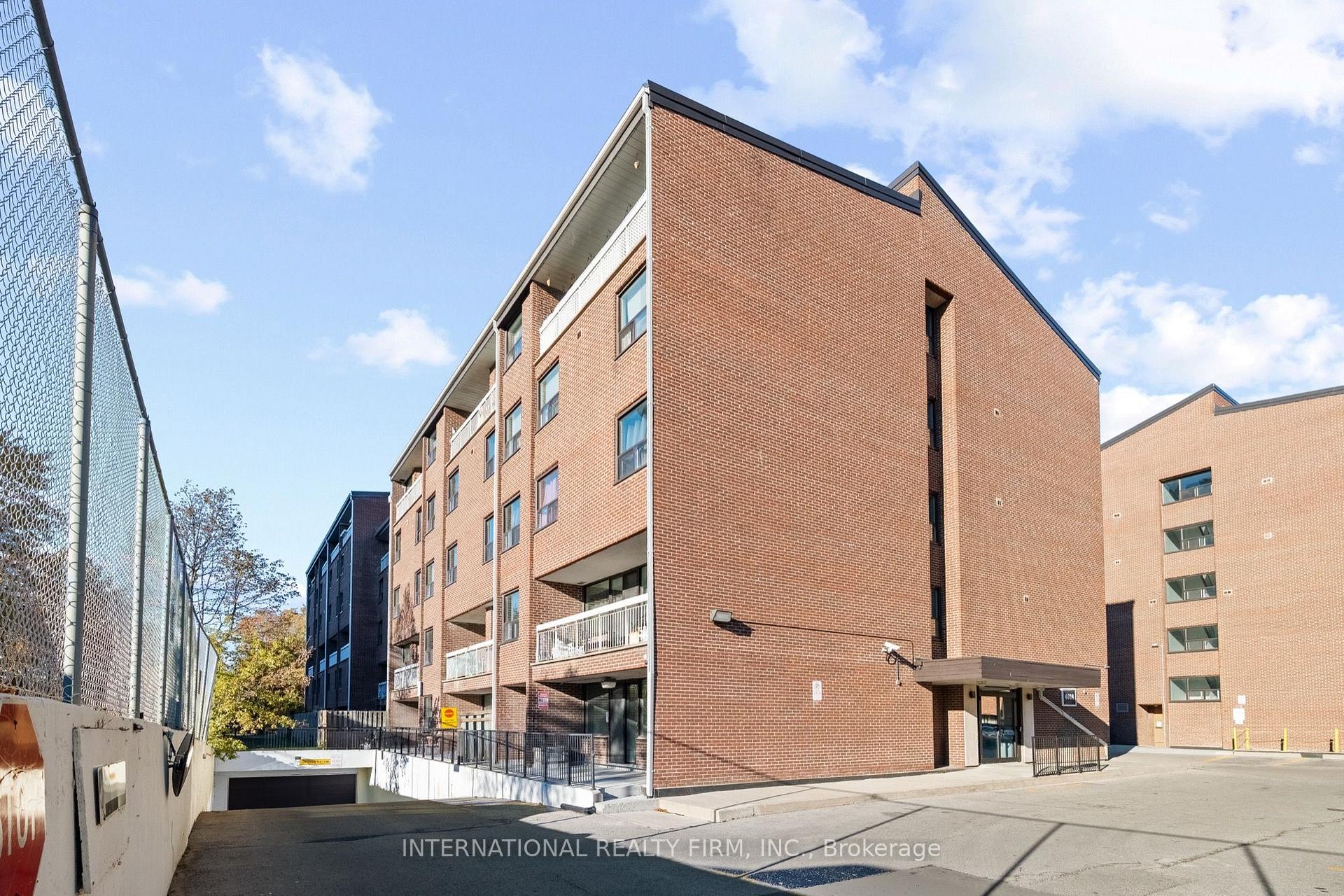 Photo 3 of Unit 323, 4064 Lawrence Avenue E, Scarborough, West Hill — HOMEH
