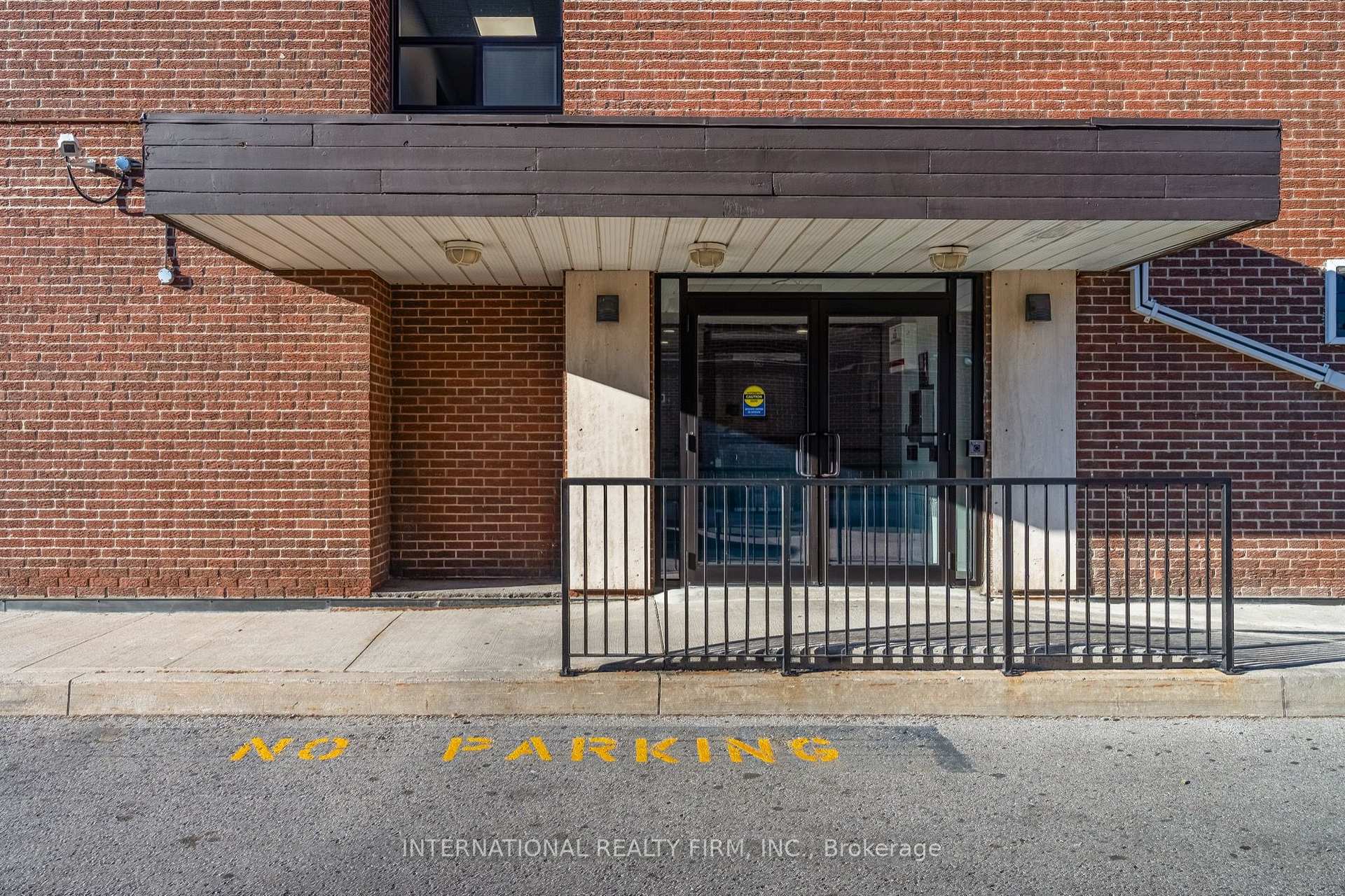 Photo 4 of Unit 323, 4064 Lawrence Avenue E, Scarborough, West Hill — HOMEH