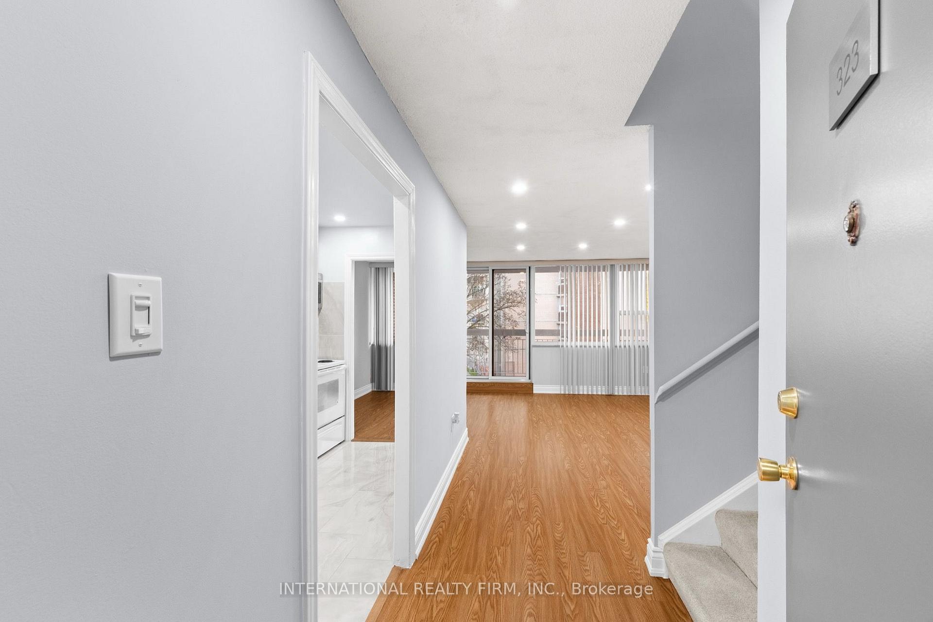 Photo 7 of Unit 323, 4064 Lawrence Avenue E, Scarborough, West Hill — HOMEH