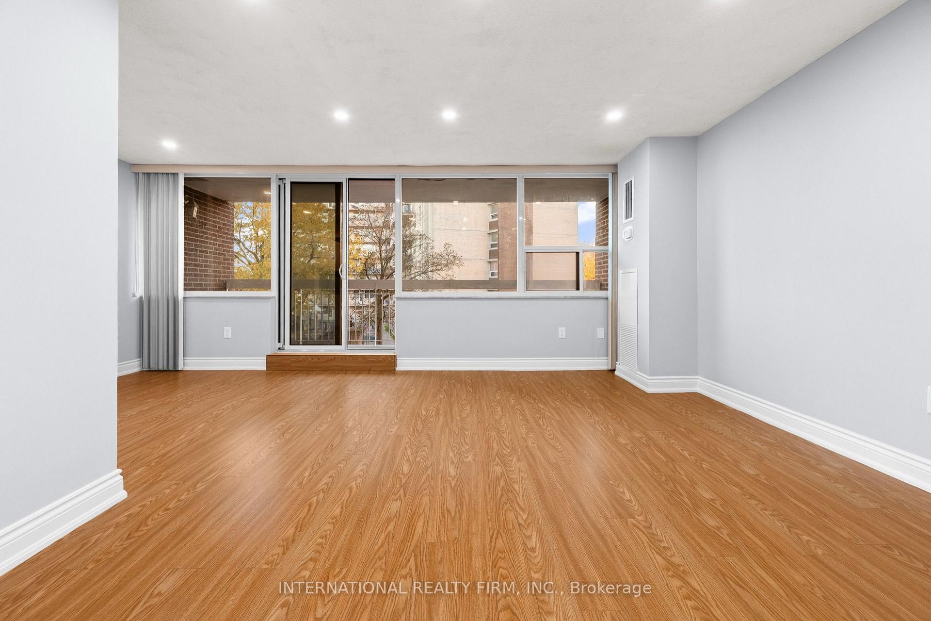 Photo 9 of Unit 323, 4064 Lawrence Avenue E, Scarborough, West Hill — HOMEH