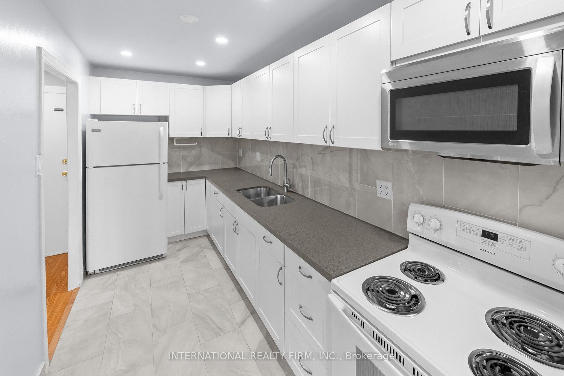 Photo 17 of Unit 323, 4064 Lawrence Avenue E, Scarborough, West Hill — HOMEH