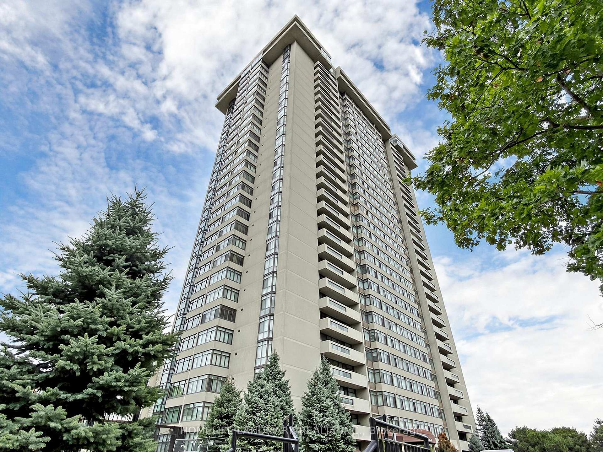 Photo of Unit 102, 1555 Finch Avenue E