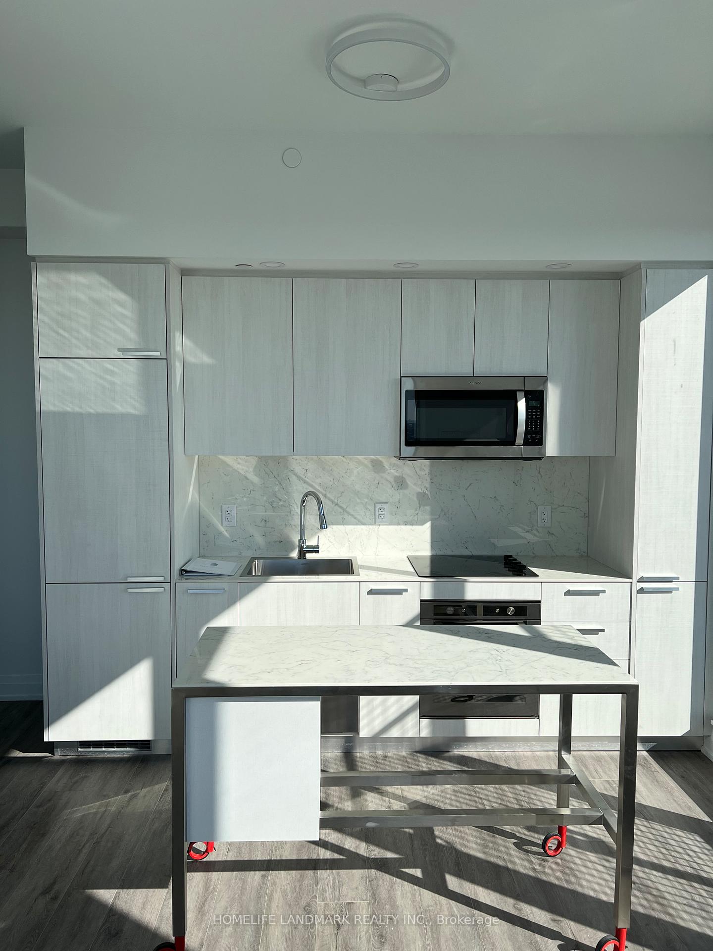 Photo 6 of Unit Ph603, 75 Canterbury Place, North York, Willowdale West — HOMEH