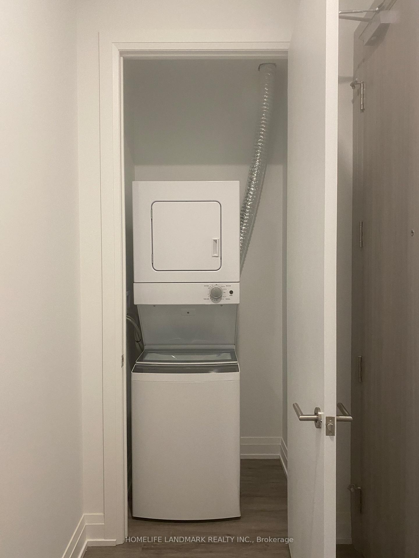 Photo 14 of Unit Ph603, 75 Canterbury Place, North York, Willowdale West — HOMEH