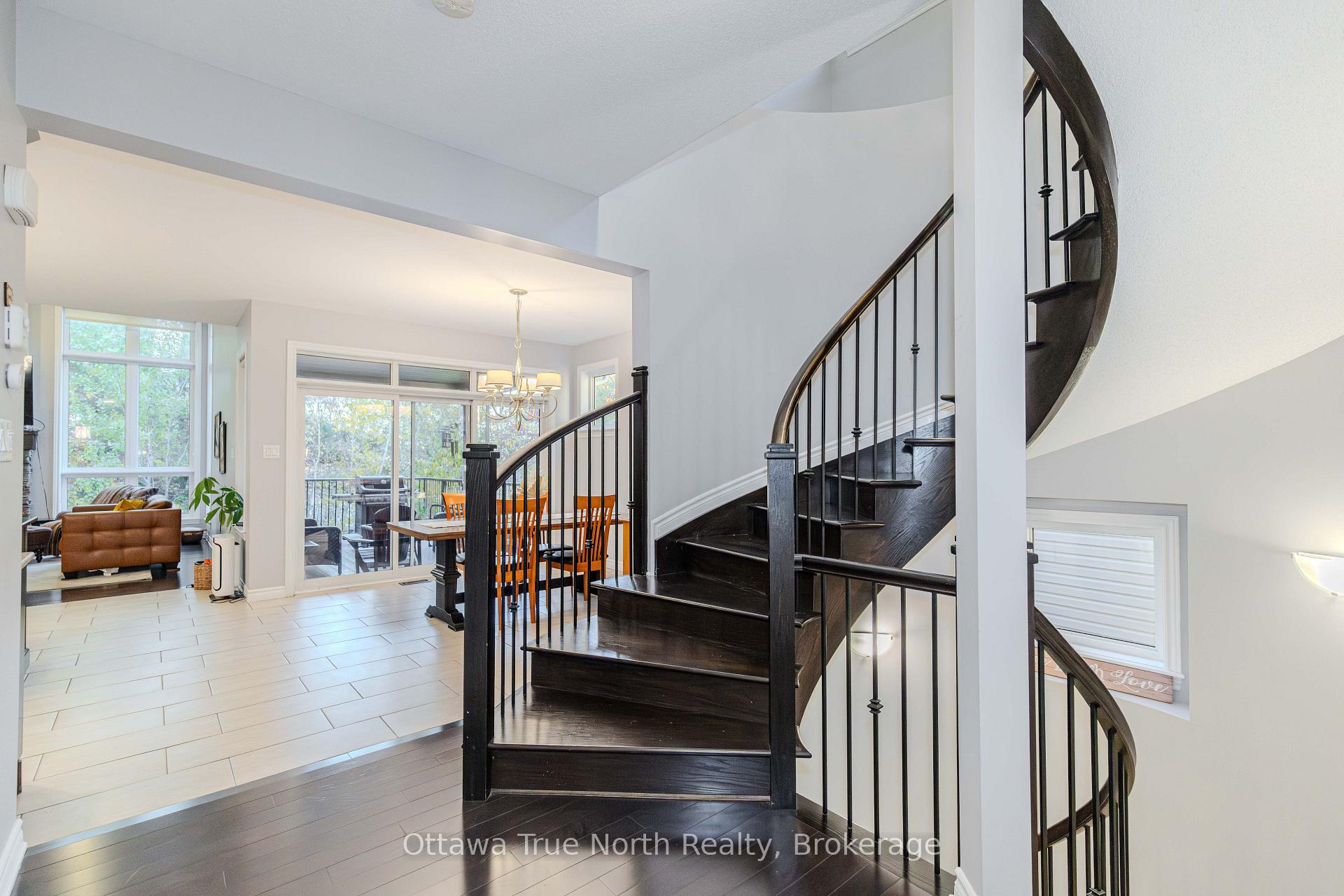 Photo 5 of 130 Grainstone Way, Ottawa, Kanata - Kanata Lakes/Heritage Hills — HOMEH