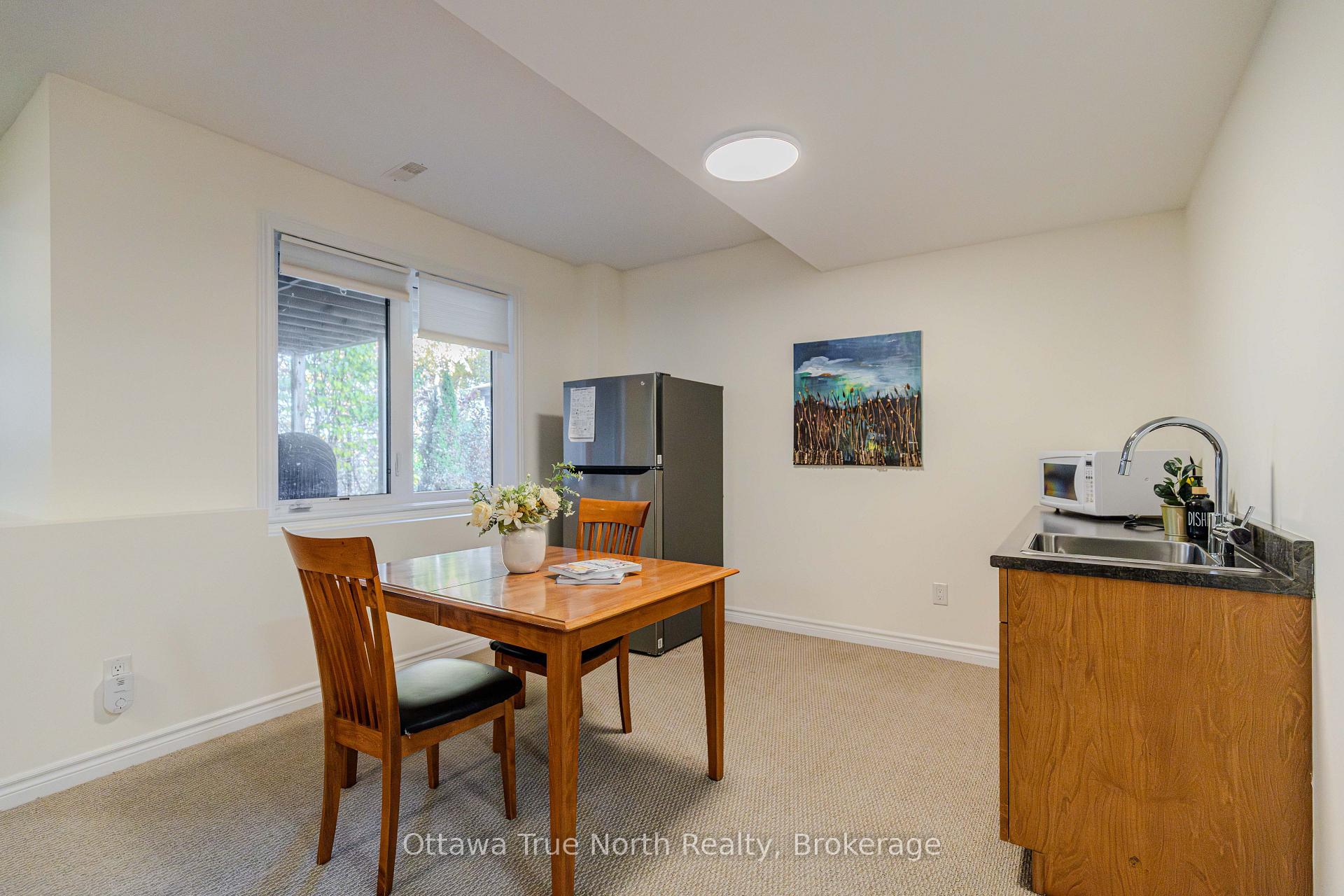 Photo 32 of 130 Grainstone Way, Ottawa, Kanata - Kanata Lakes/Heritage Hills — HOMEH