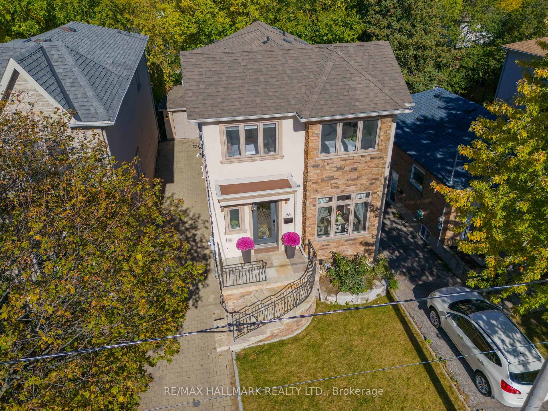 Photo 2 of 26 Judith Drive, Toronto, East York — HOMEH