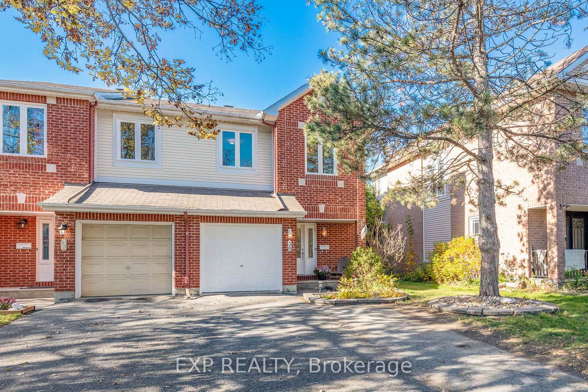 Photo 2 of 36 Meadowbreeze Drive, Ottawa, Kanata - Emerald Meadows/Trailwest — HOMEH