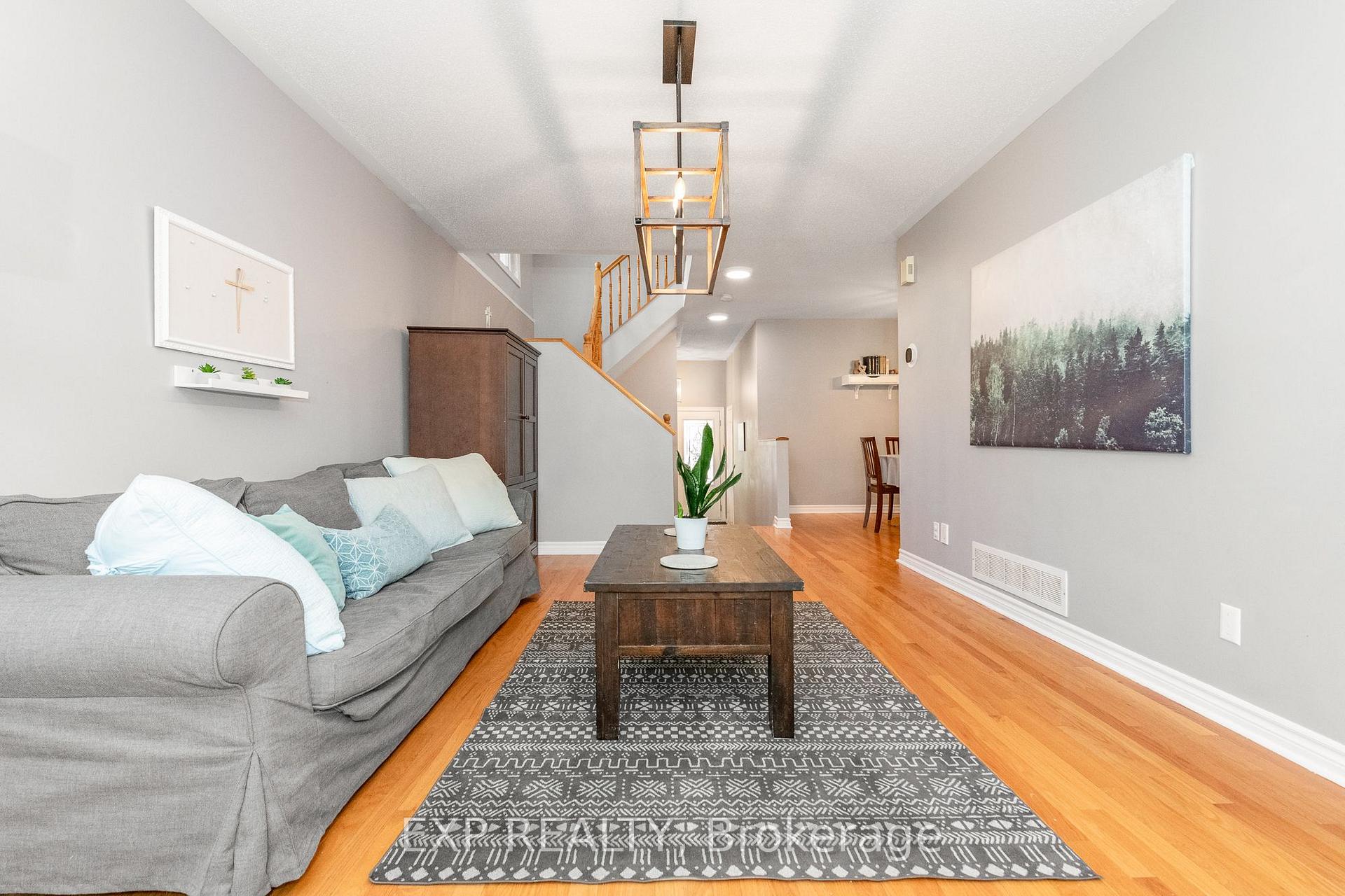 Photo 19 of 36 Meadowbreeze Drive, Ottawa, Kanata - Emerald Meadows/Trailwest — HOMEH