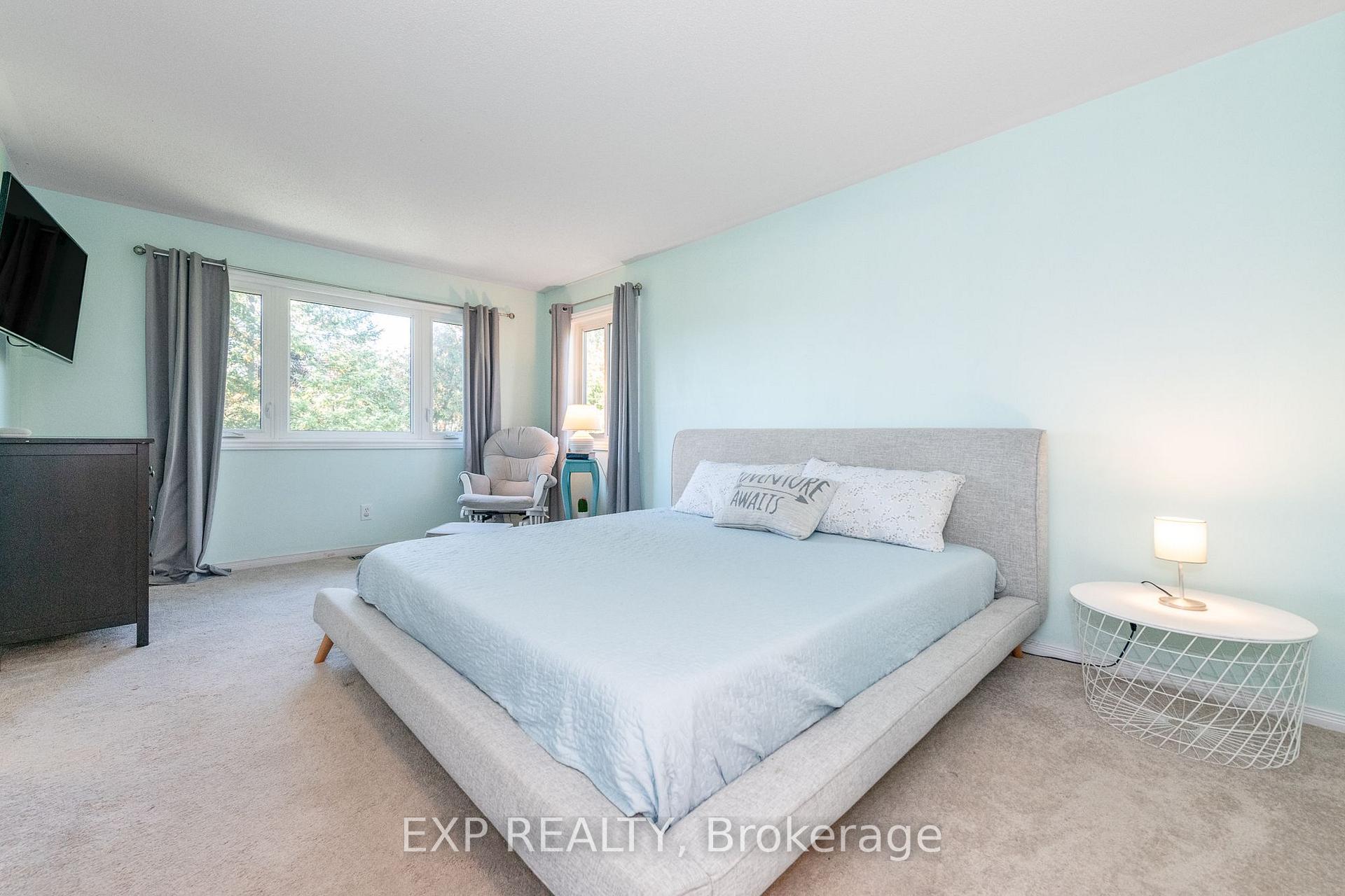 Photo 25 of 36 Meadowbreeze Drive, Ottawa, Kanata - Emerald Meadows/Trailwest — HOMEH