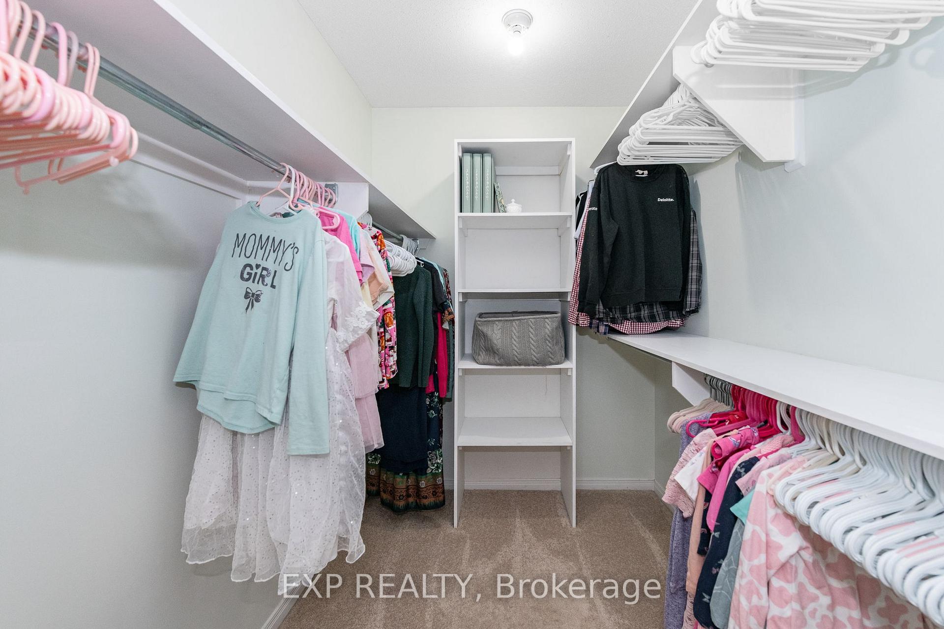 Photo 28 of 36 Meadowbreeze Drive, Ottawa, Kanata - Emerald Meadows/Trailwest — HOMEH