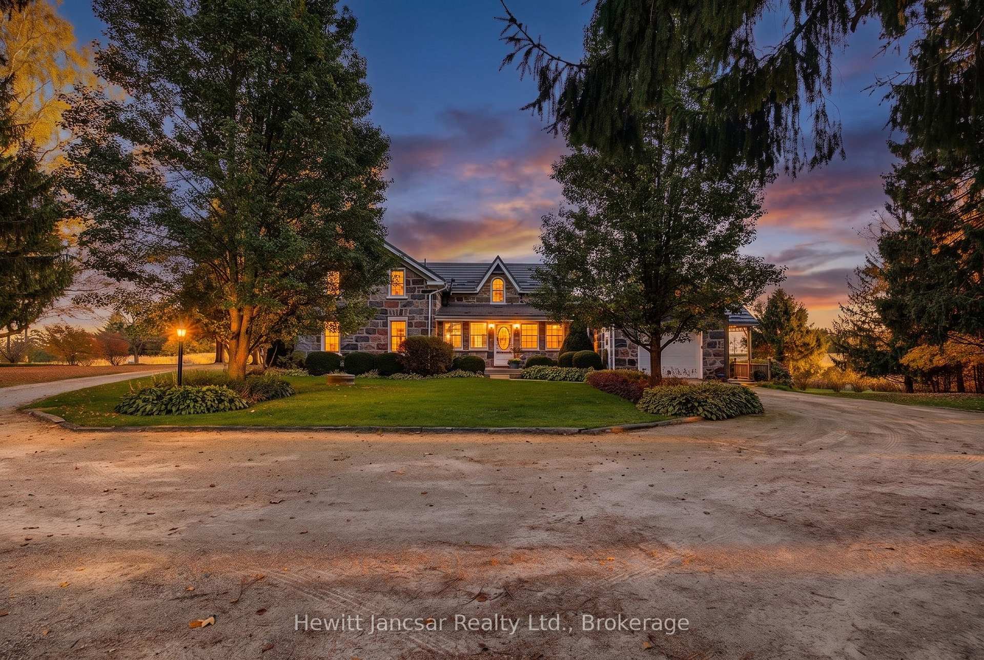 Photo of 776023 Blandford Road