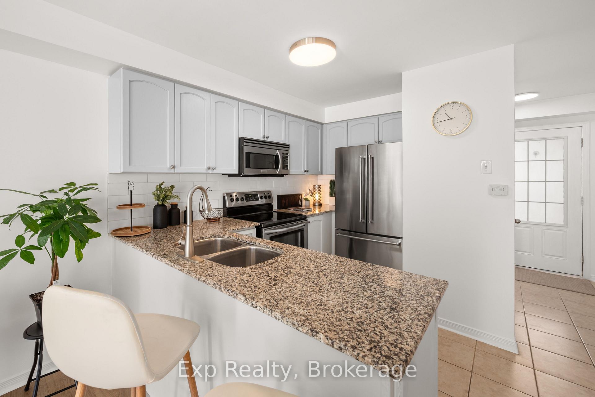 Photo 7 of 112 Richard Davies Crescent, Clarington, Bowmanville — HOMEH