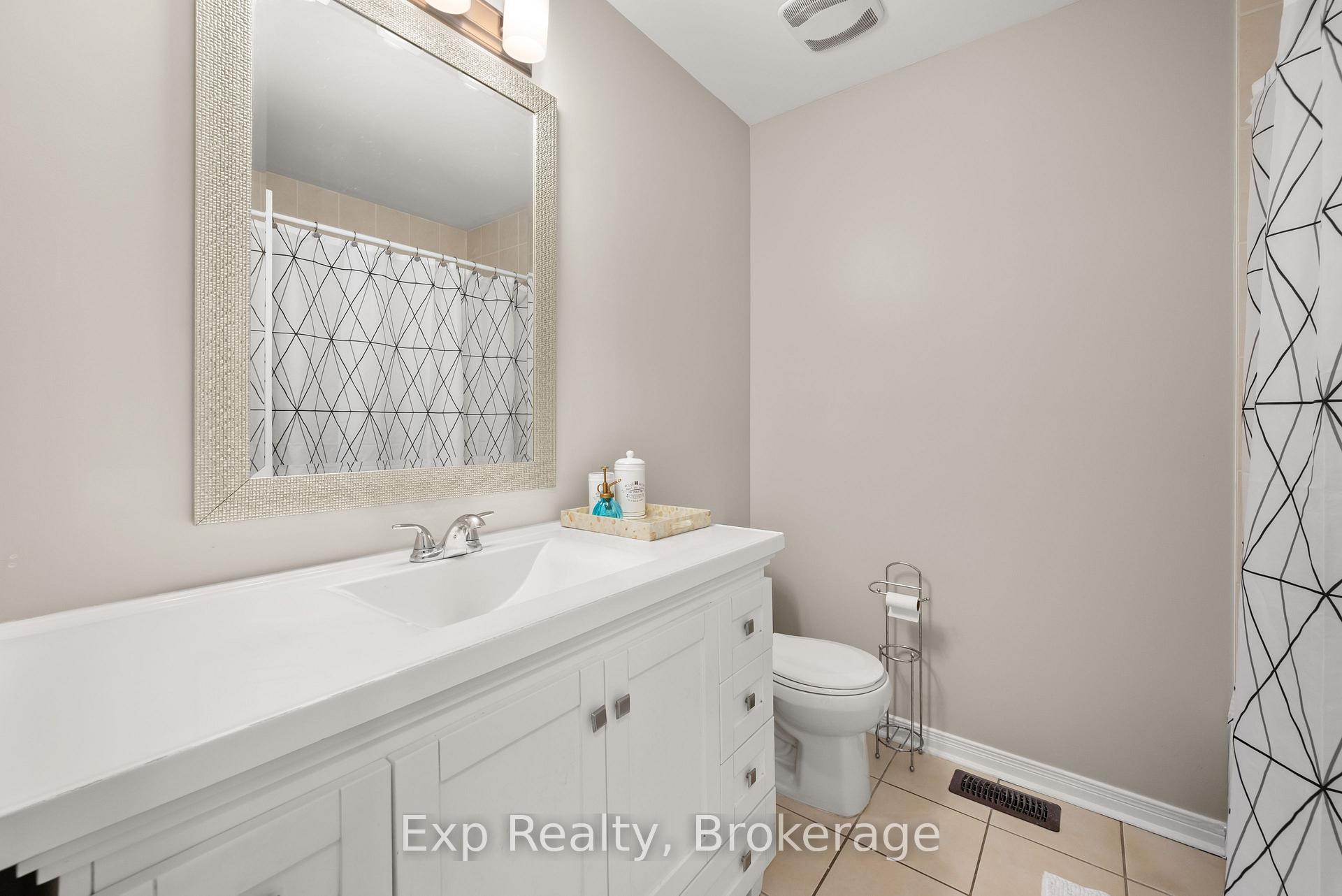 Photo 22 of 112 Richard Davies Crescent, Clarington, Bowmanville — HOMEH
