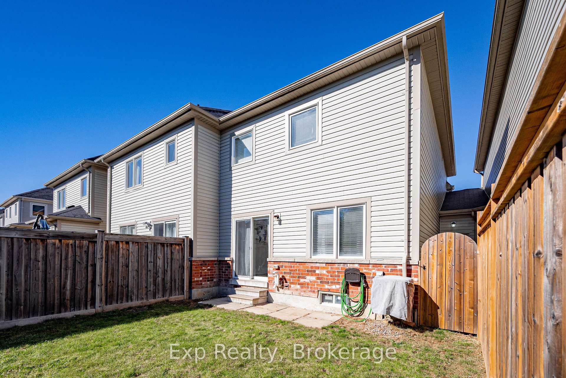 Photo 28 of 112 Richard Davies Crescent, Clarington, Bowmanville — HOMEH