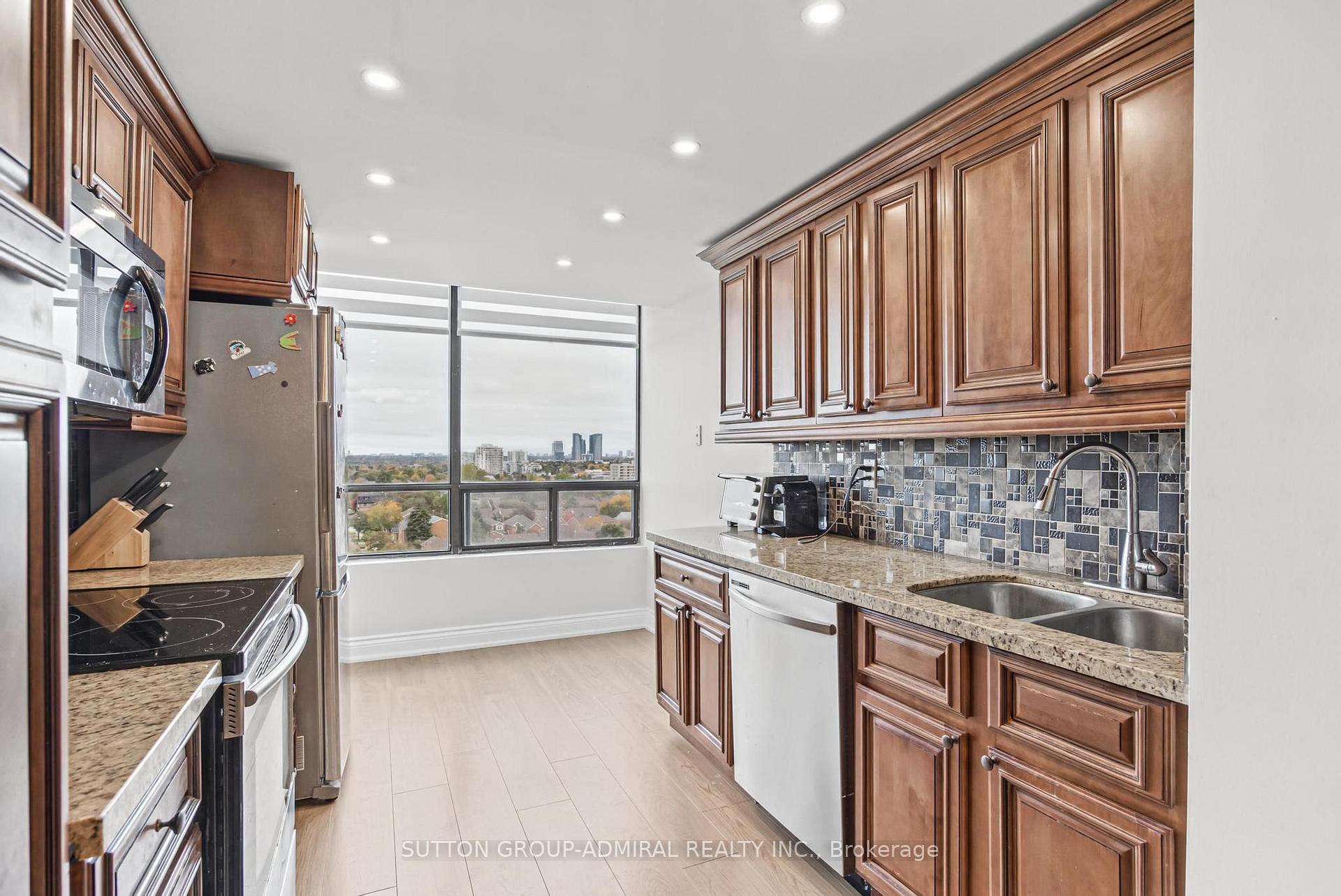Photo 13 of Unit 1209, 7460 Bathurst Street, Vaughan, Brownridge — HOMEH