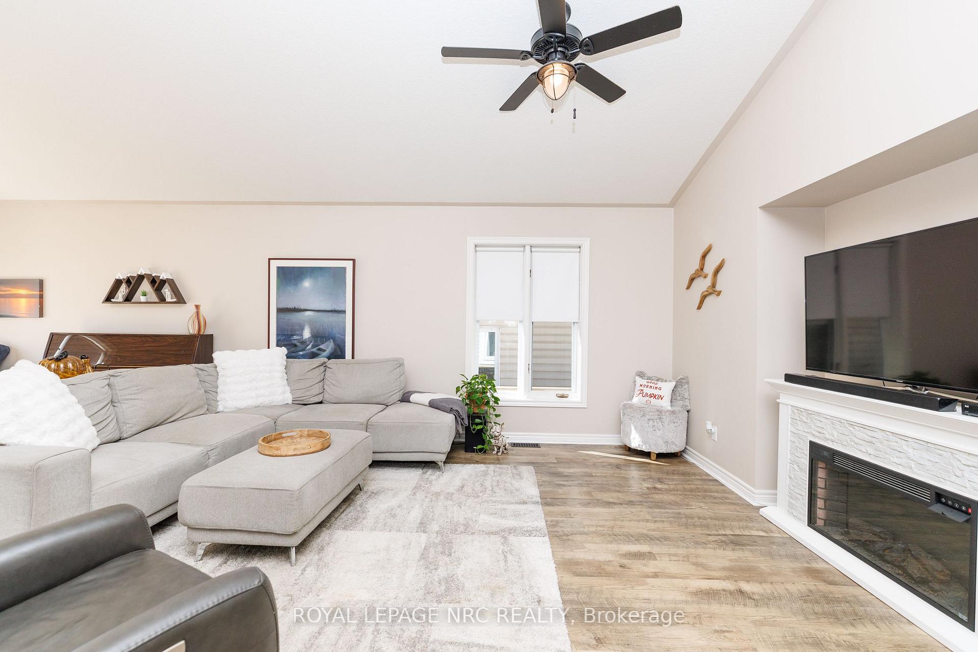 Photo 10 of 1 Bahama, St. Catharines, Bunting/Linwell — HOMEH
