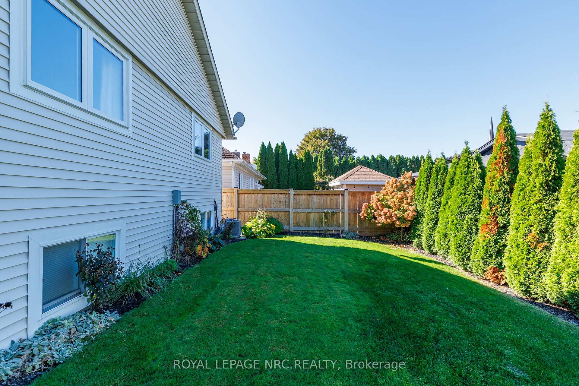 Photo 38 of 1 Bahama, St. Catharines, Bunting/Linwell — HOMEH
